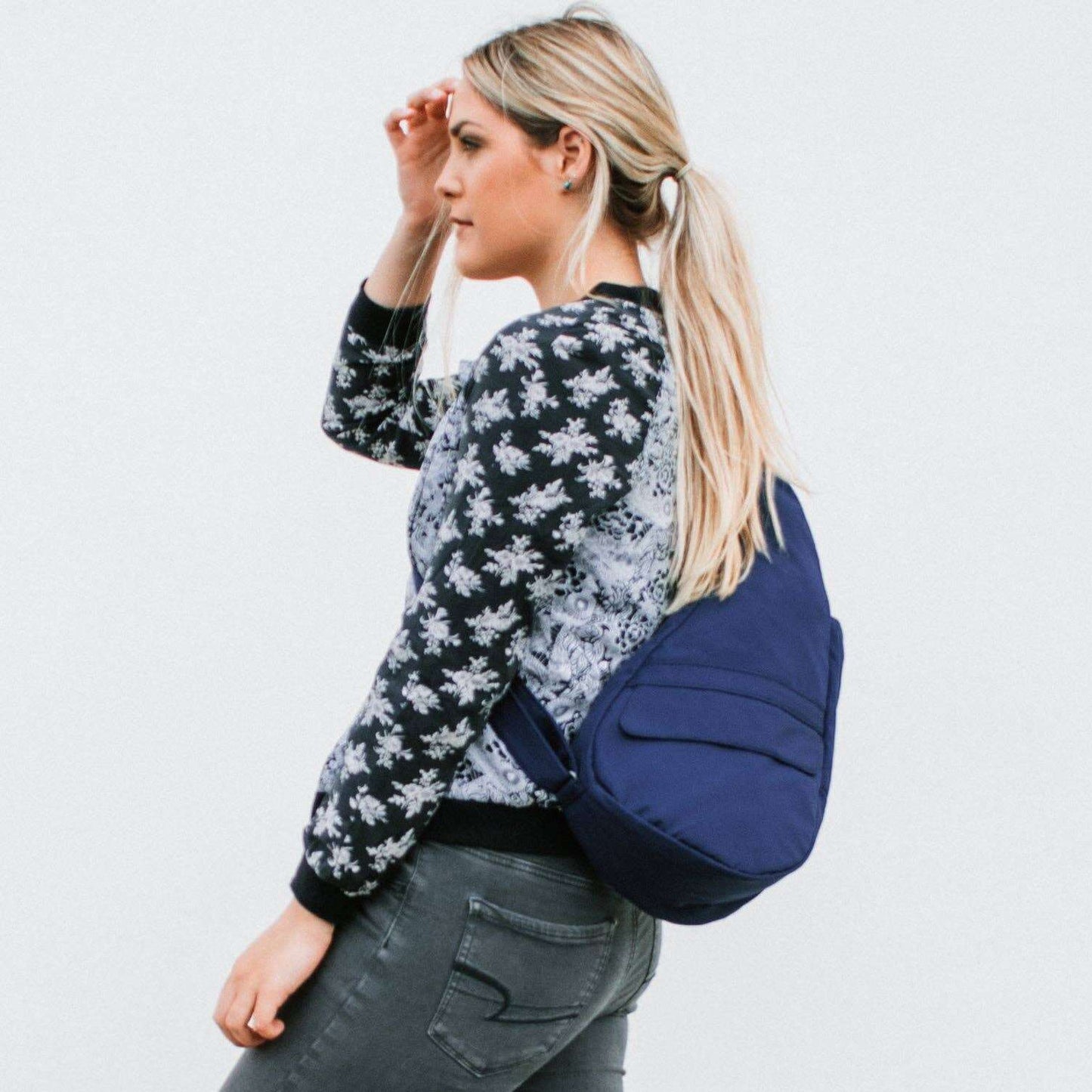 ameribag-products-llc---ameribag-17-microfiber-healthy-back-bag-tote®-small-navyaccessoriesameribag-products-llcplum-bottom-35936633