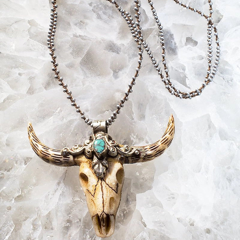 NATIVE GEM Treasure Longhorn handcrochet  32" Necklace