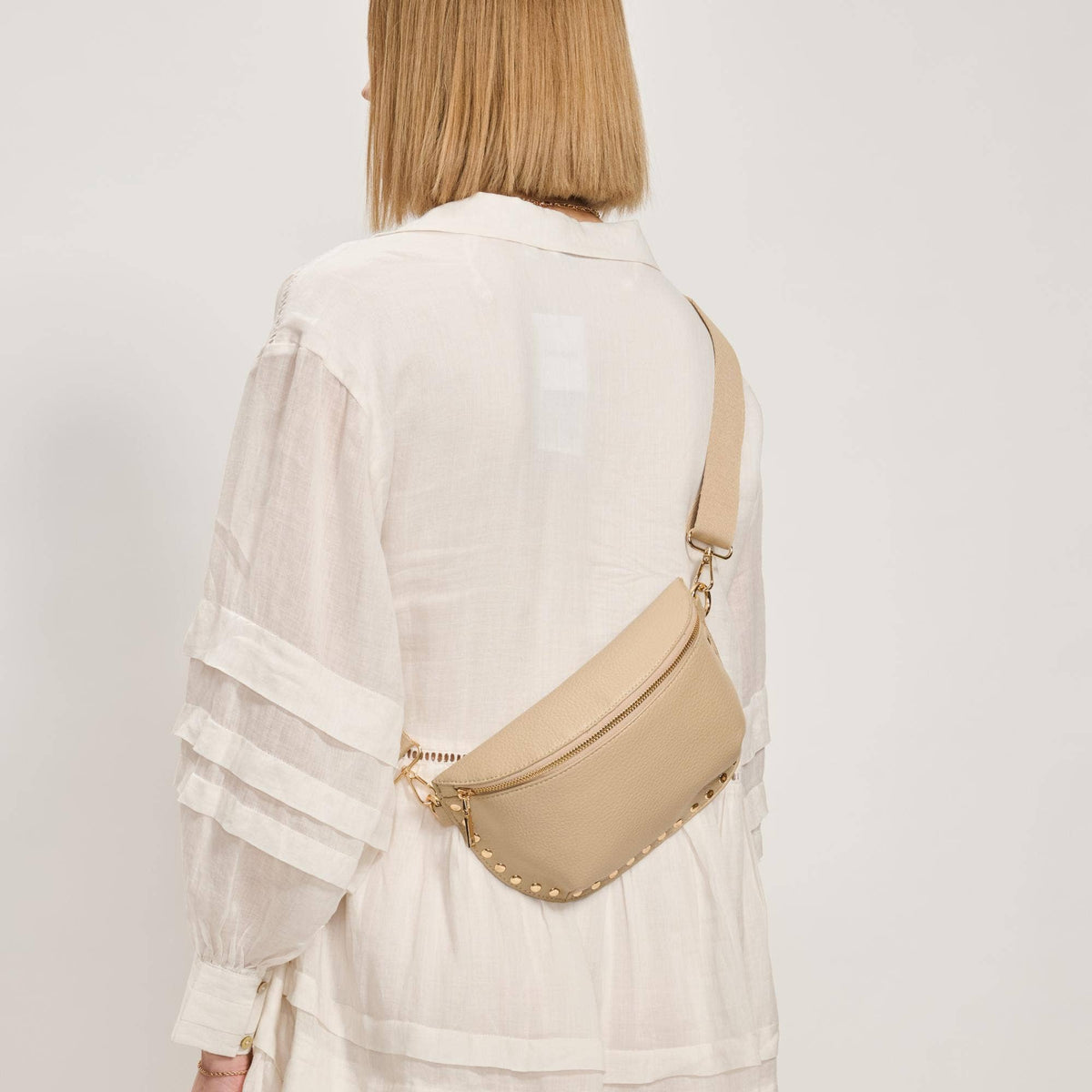 [Moda Luxe - Gizelle Belt Bag: Black], [Handbags], [Moda Luxe], [Plum Bottom].