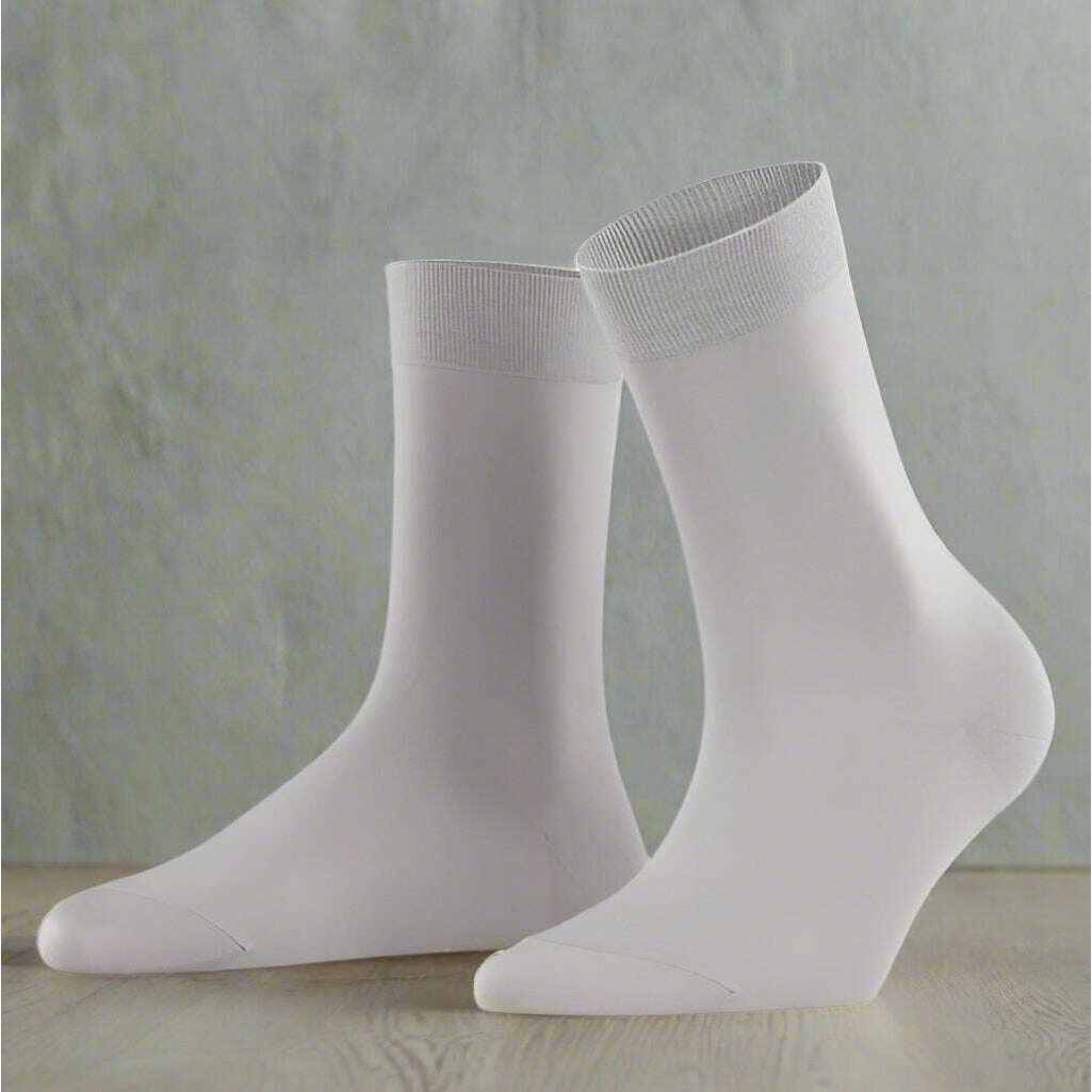 falke-cotton-touch-silversocksfalkeplum-bottom-34086576
