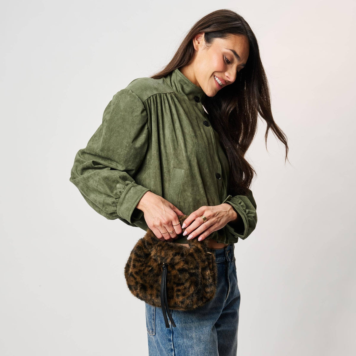 [Moda Luxe - Wynter Crossbody: Black], [Handbag], [Moda Luxe], [Plum Bottom].