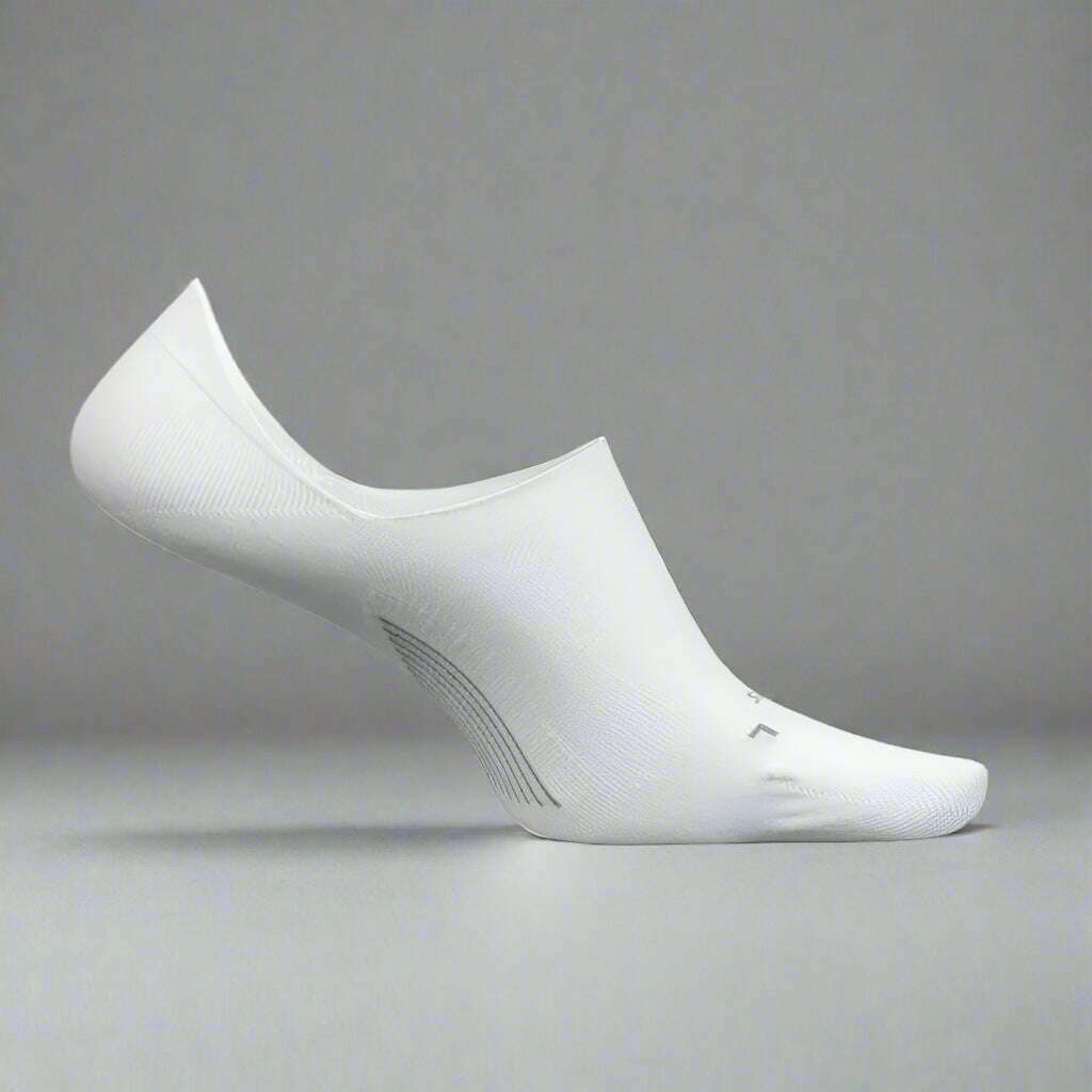 feetures-elite-light-cushion-invisible-socks-in-whitesocksfeeturesplum-bottom-34464388
