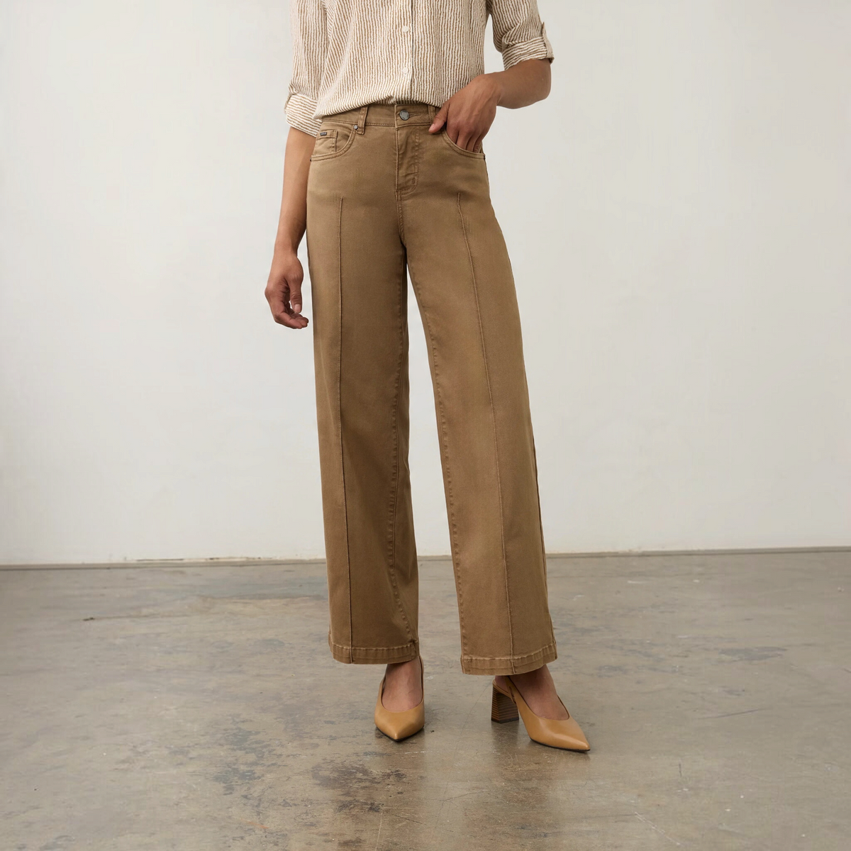 Plum Bottom FDJ Olivia mid-rise wide leg denim pants in a rich maple brown cotton blend with front seam detailing.