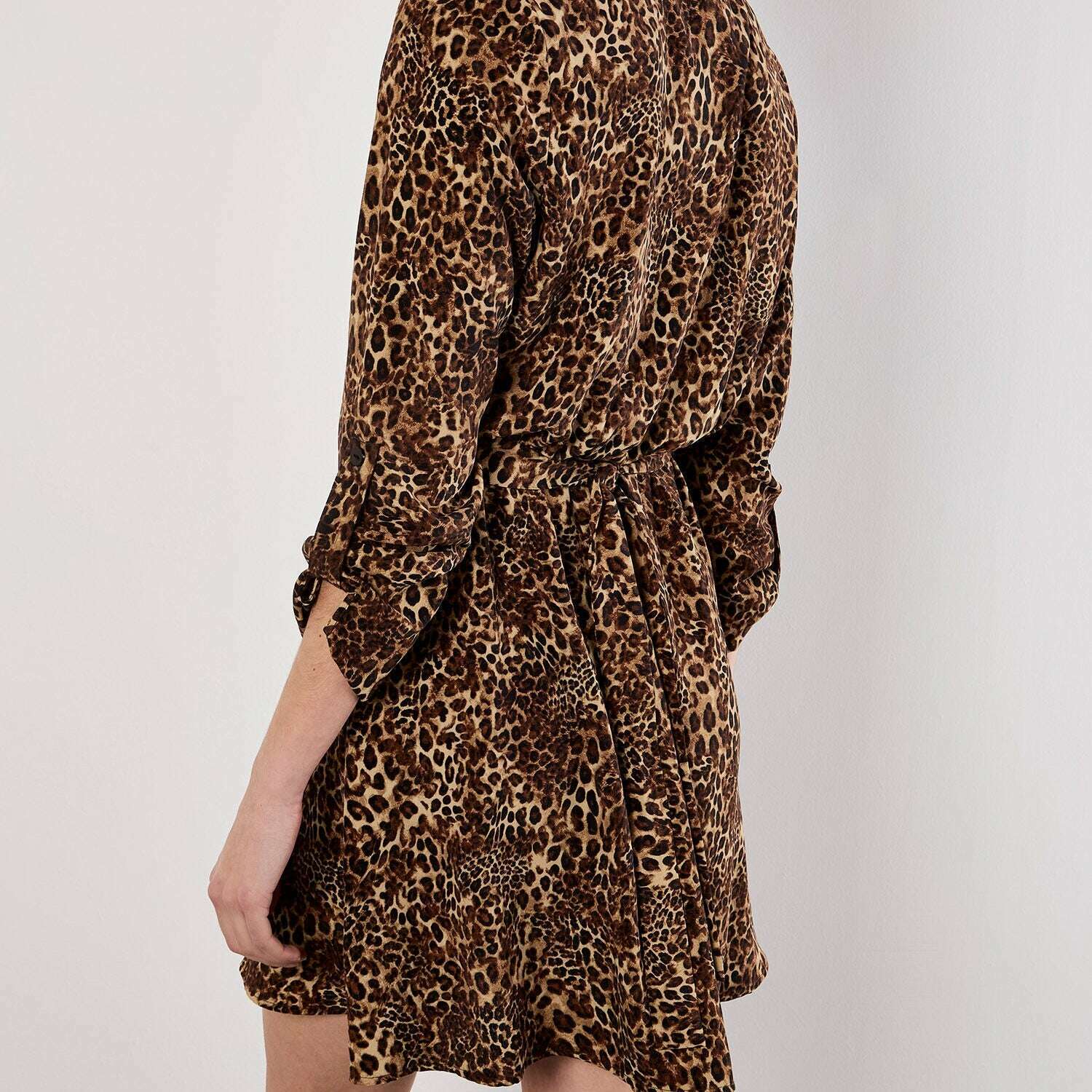 apricot--leopard-crepe-belted-dressclothingapricotplum-bottom-34634579