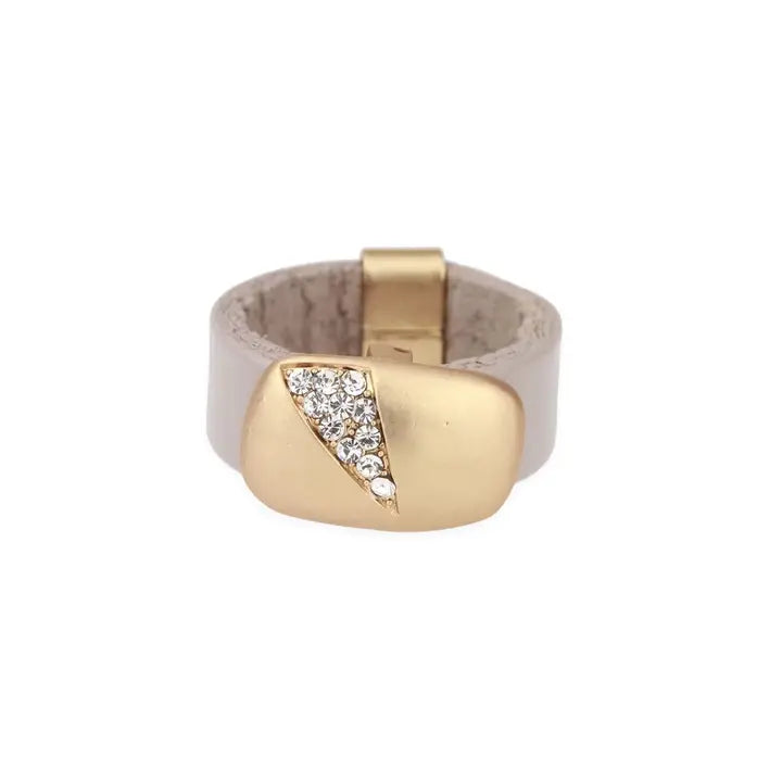 Saachi - Sliced Crystal RING