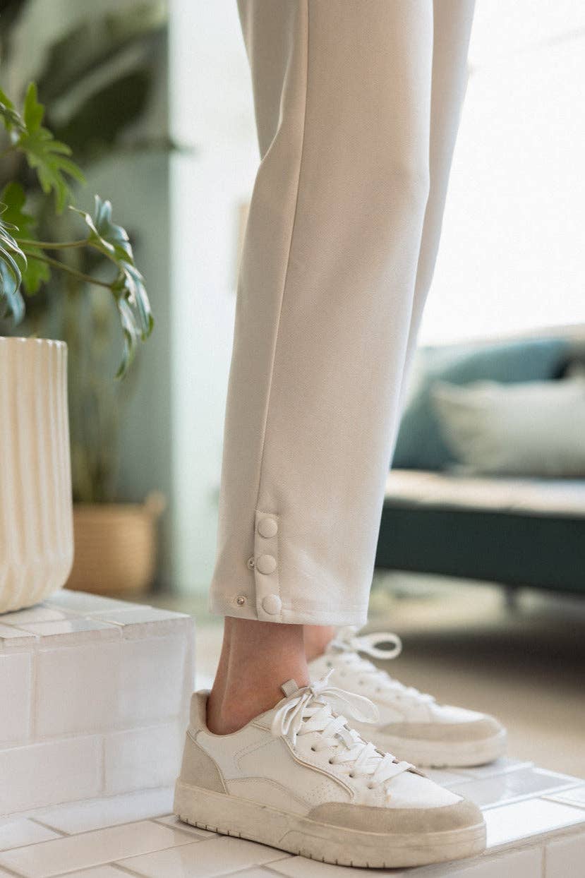 JOH APPAREL Felix Stretch Crepe Knit Pant Beige