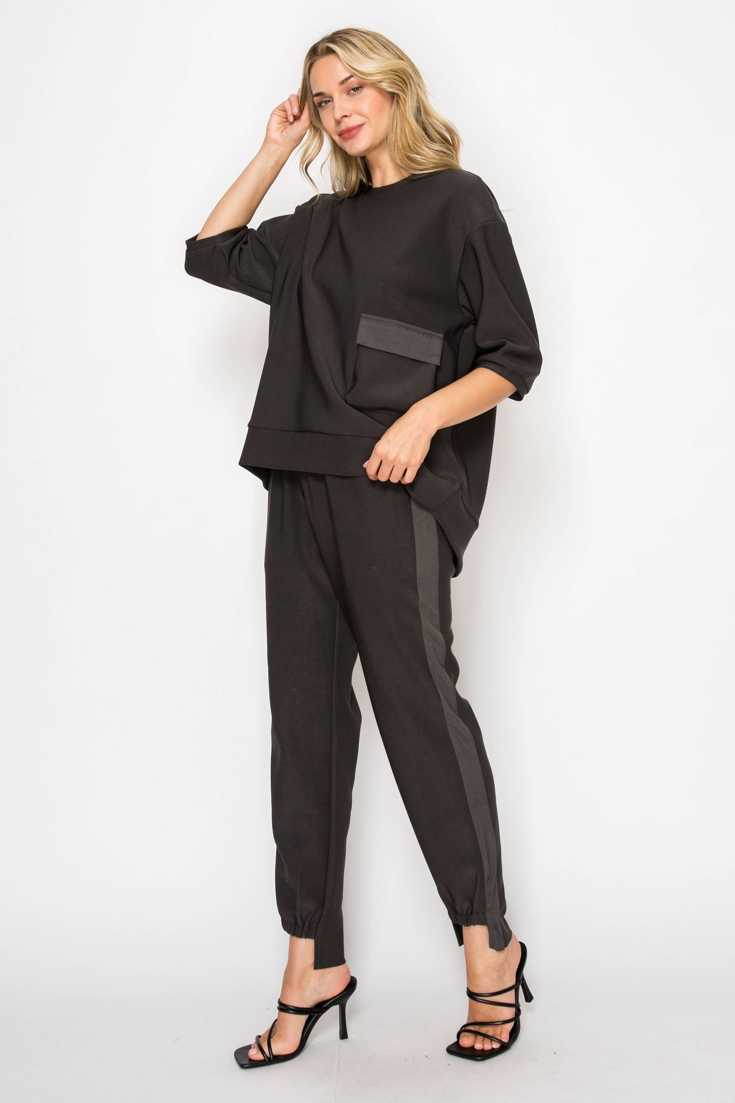 JOH APPAREL Katie Crepe Knit Pant Charcoal
