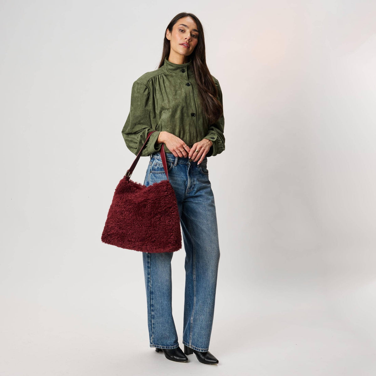 [Moda Luxe - Neve Sherpa Tote: Cream], [Handbags], [Moda Luxe], [Plum Bottom].