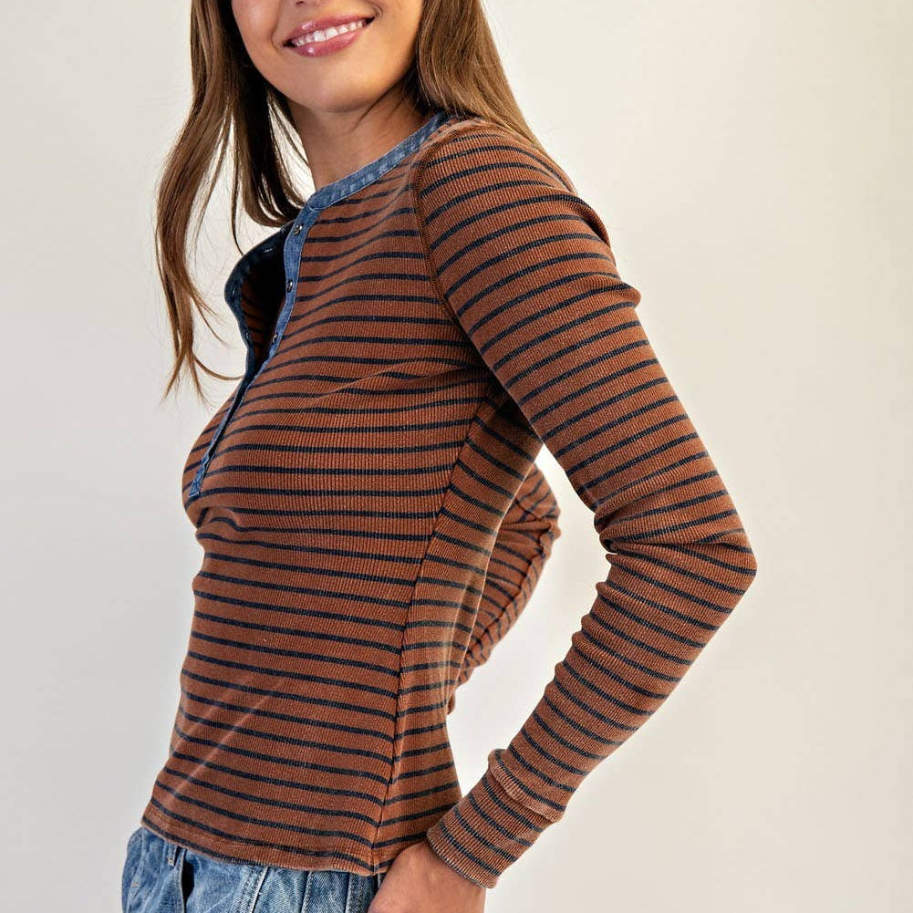 [PEACE LOVE LINE Snow Wash Two Tone Button Down top], [Shirts], [Peace Love Line], [Plum Bottom].