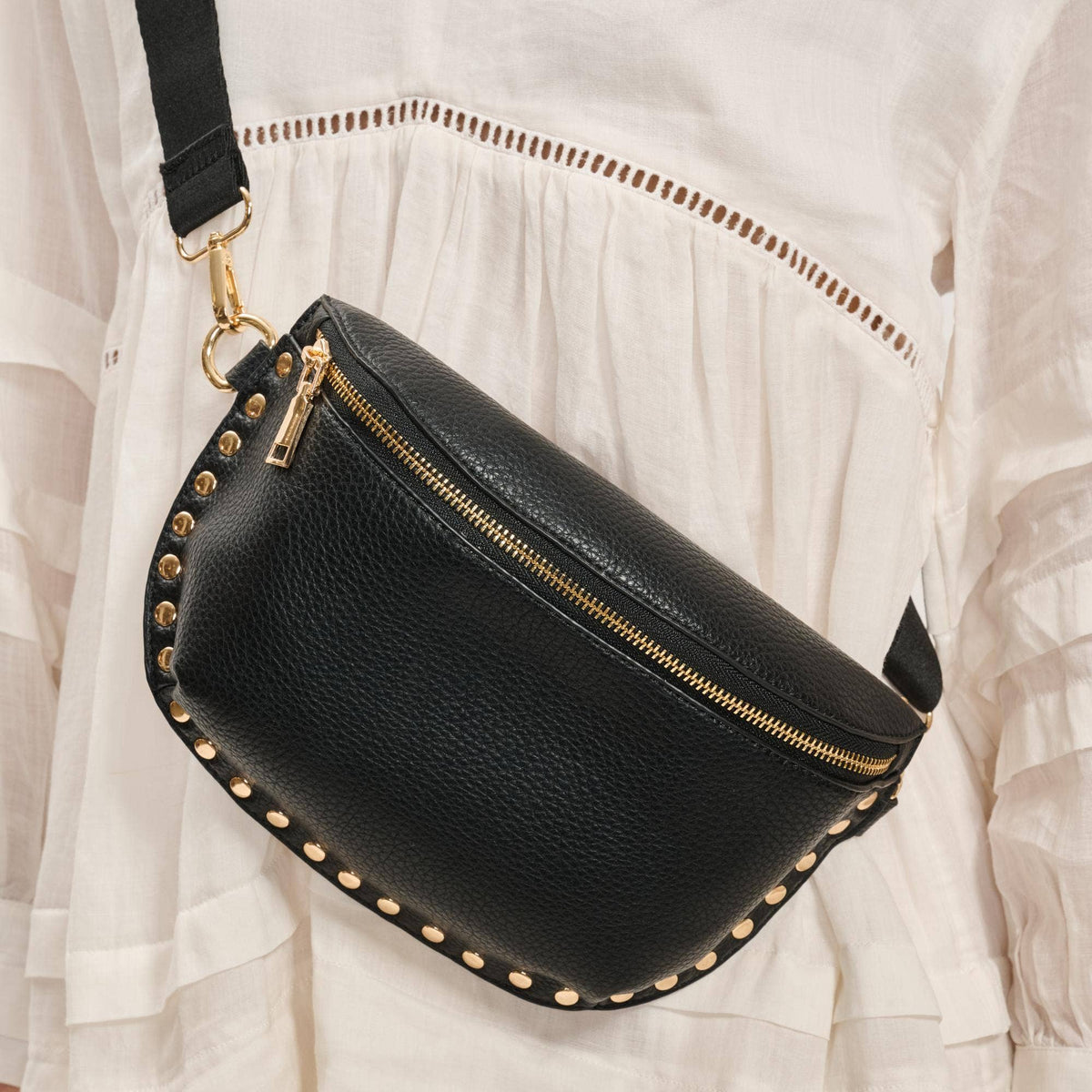 [Moda Luxe - Gizelle Belt Bag: Black], [Handbags], [Moda Luxe], [Plum Bottom].