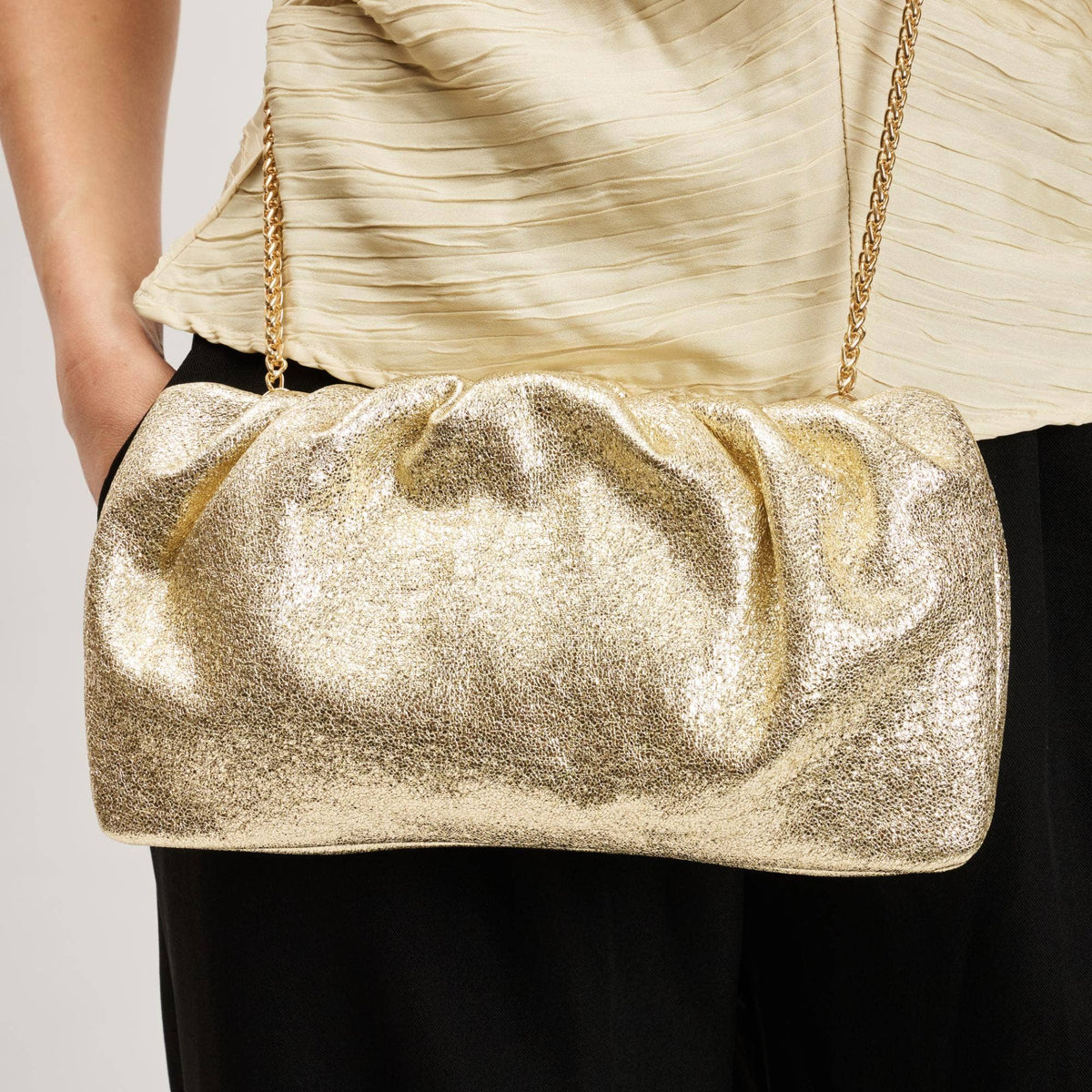 [Moda Luxe - Fancy Clutch: Gold], [], [Moda Luxe], [Plum Bottom].