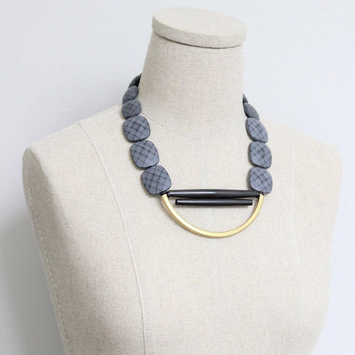 [David Aubrey Jewelry - LEX619  Black bib necklace], [Necklaces], [David Aubrey Jewelry], [Plum Bottom].
