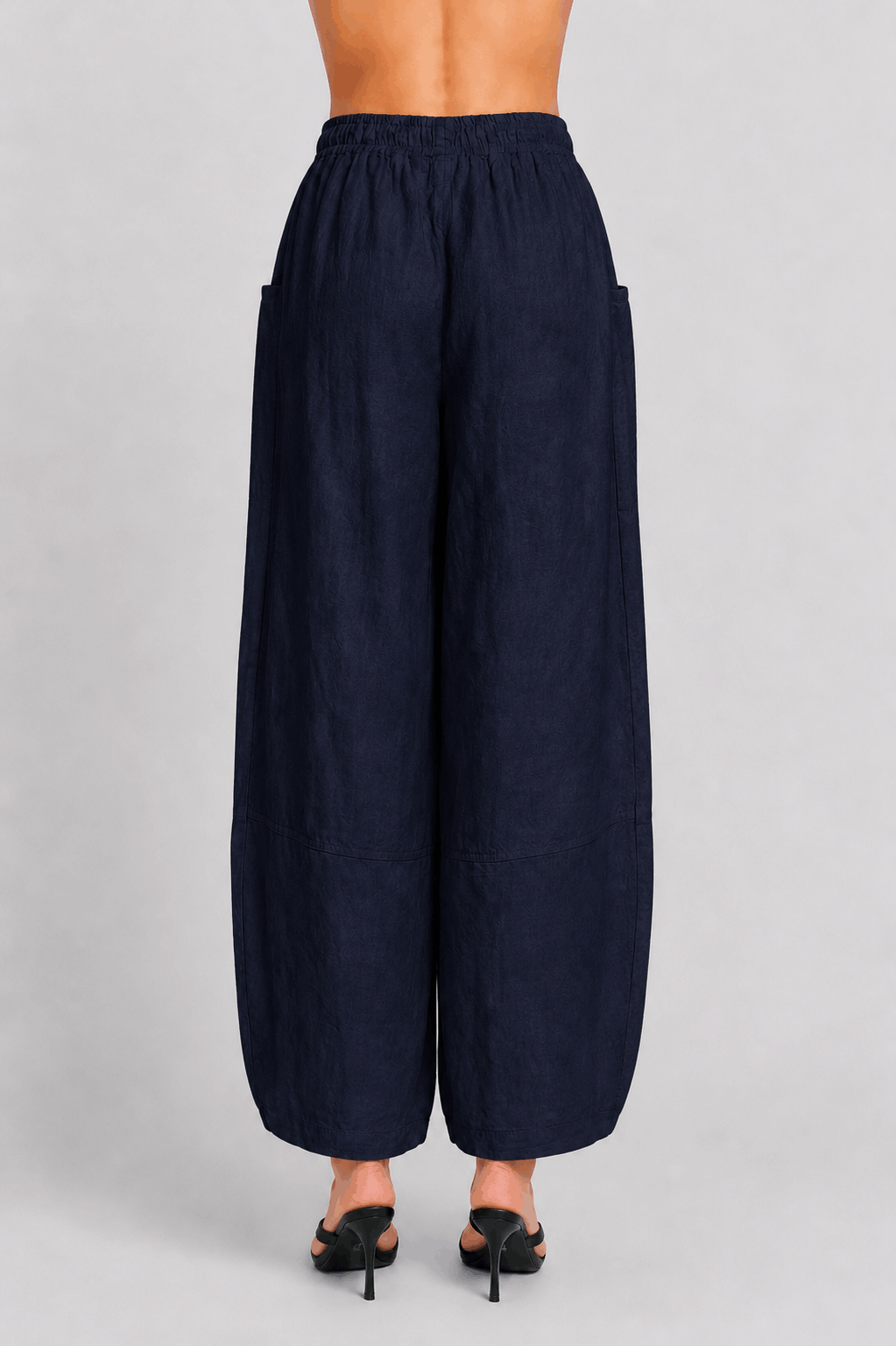 [TINA Stephens Italy/Tees By Tina - Maritza Linen Balloon Pant (PL912): 001 Black / One Size], [Pants], [TINA Stephens Italy/Tees By Tina], [Plum Bottom].