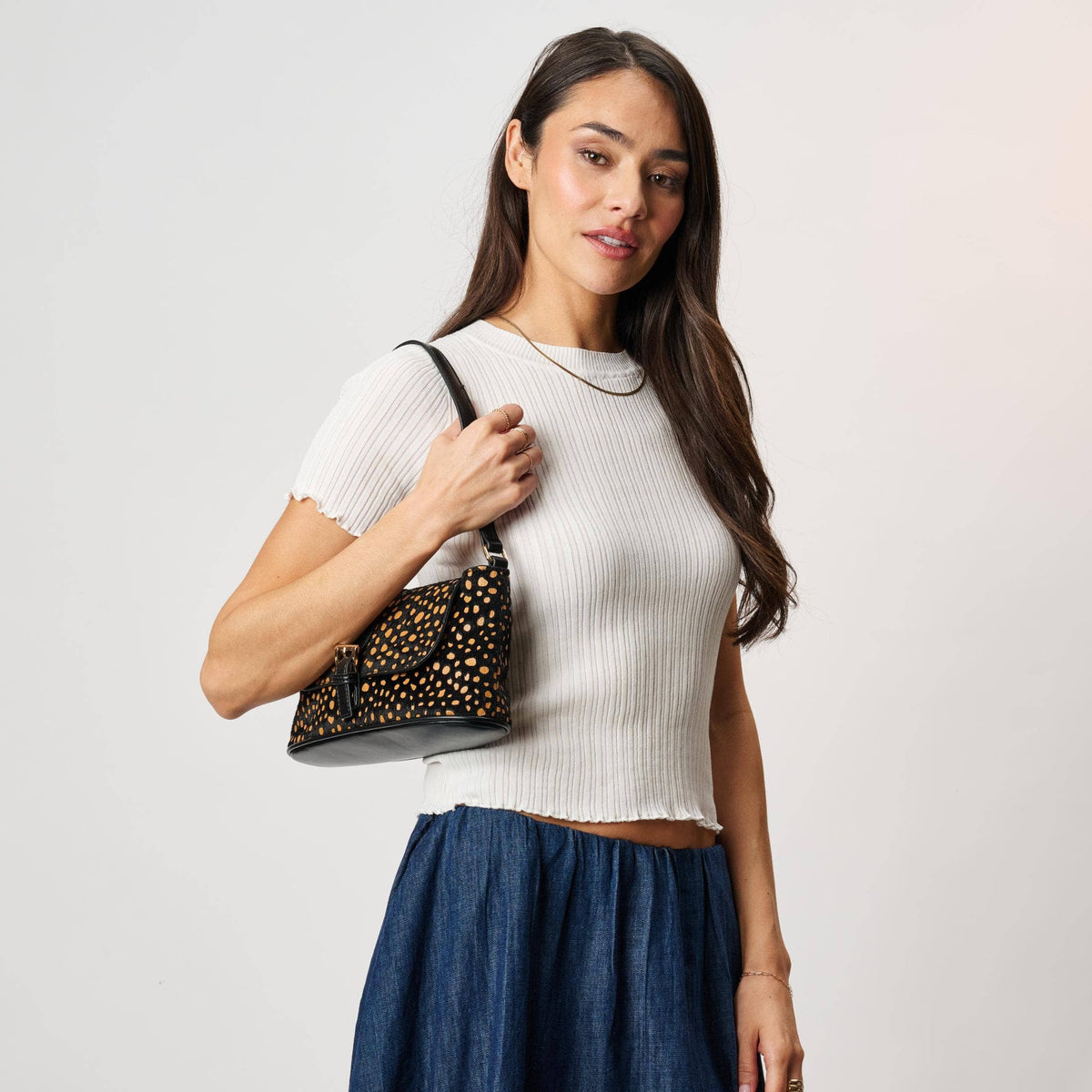 [Moda Luxe - Urisa Shoulder Bag: Black Tan], [Handbag], [Moda Luxe], [Plum Bottom].