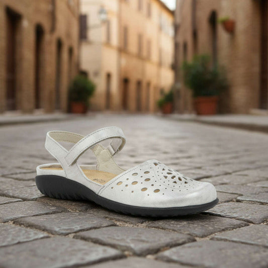 naot-11124-arataki-in-quartzflatsyaleetplum-bottom-35505288