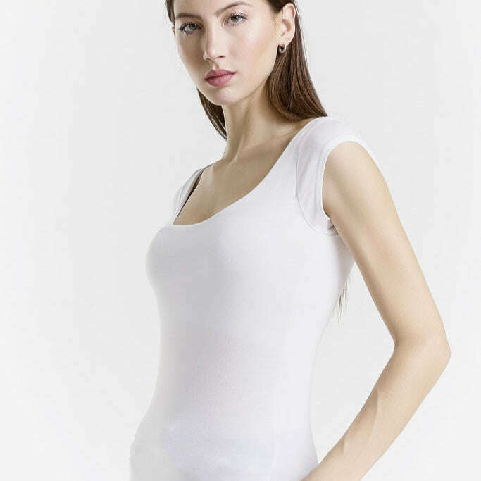 tina-stephens---kennedy-shirt--whiteclothingtina-stephensplum-bottom-33936407