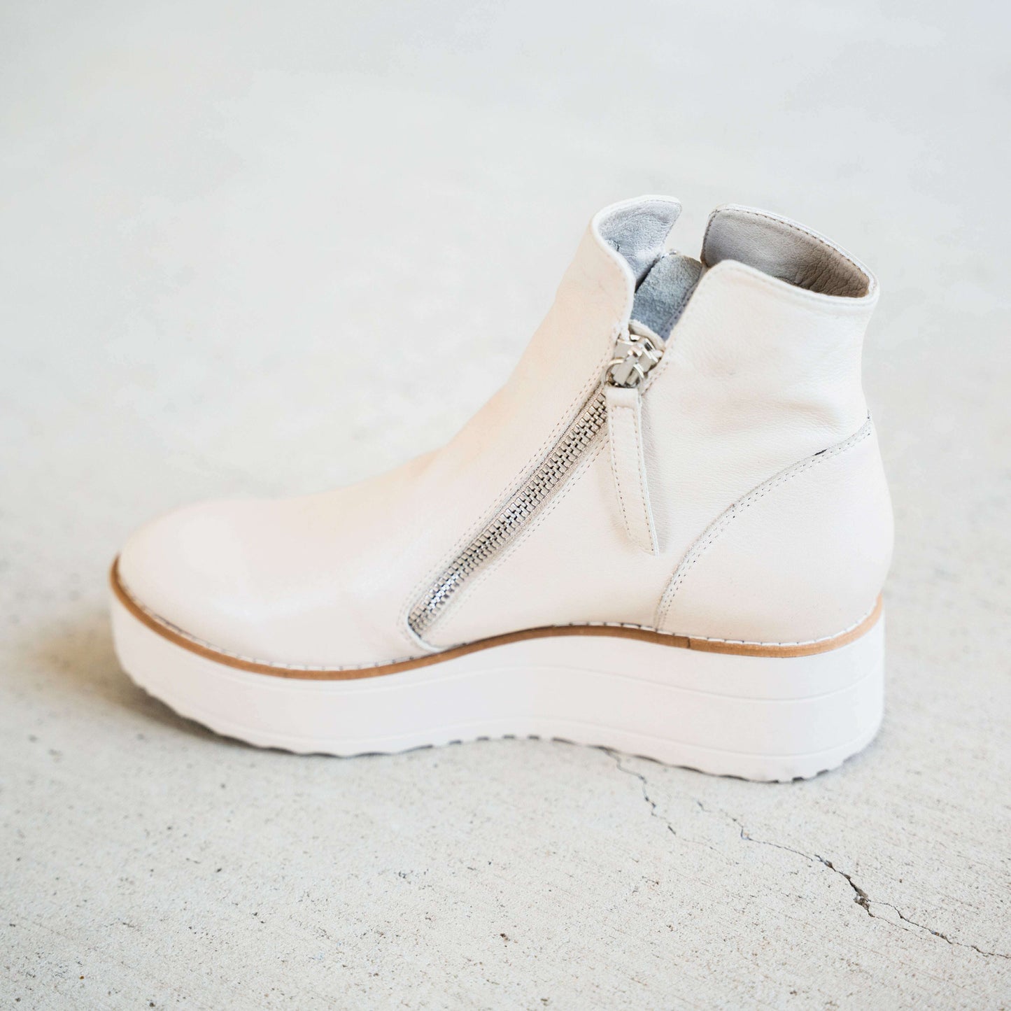 silent-d-nenebootssildentdplum-bottom-34270044