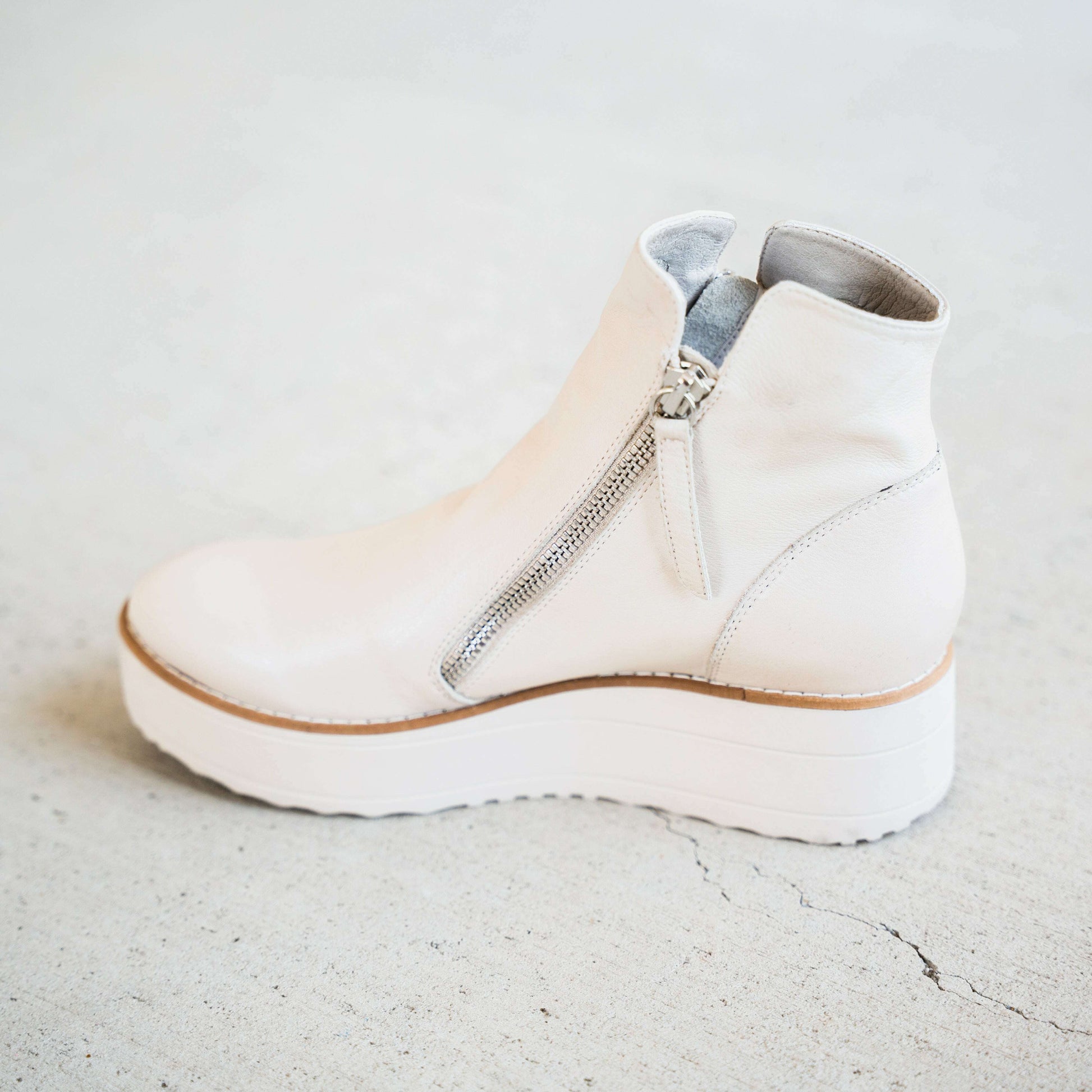 silent-d-nenebootssildentdplum-bottom-34270044