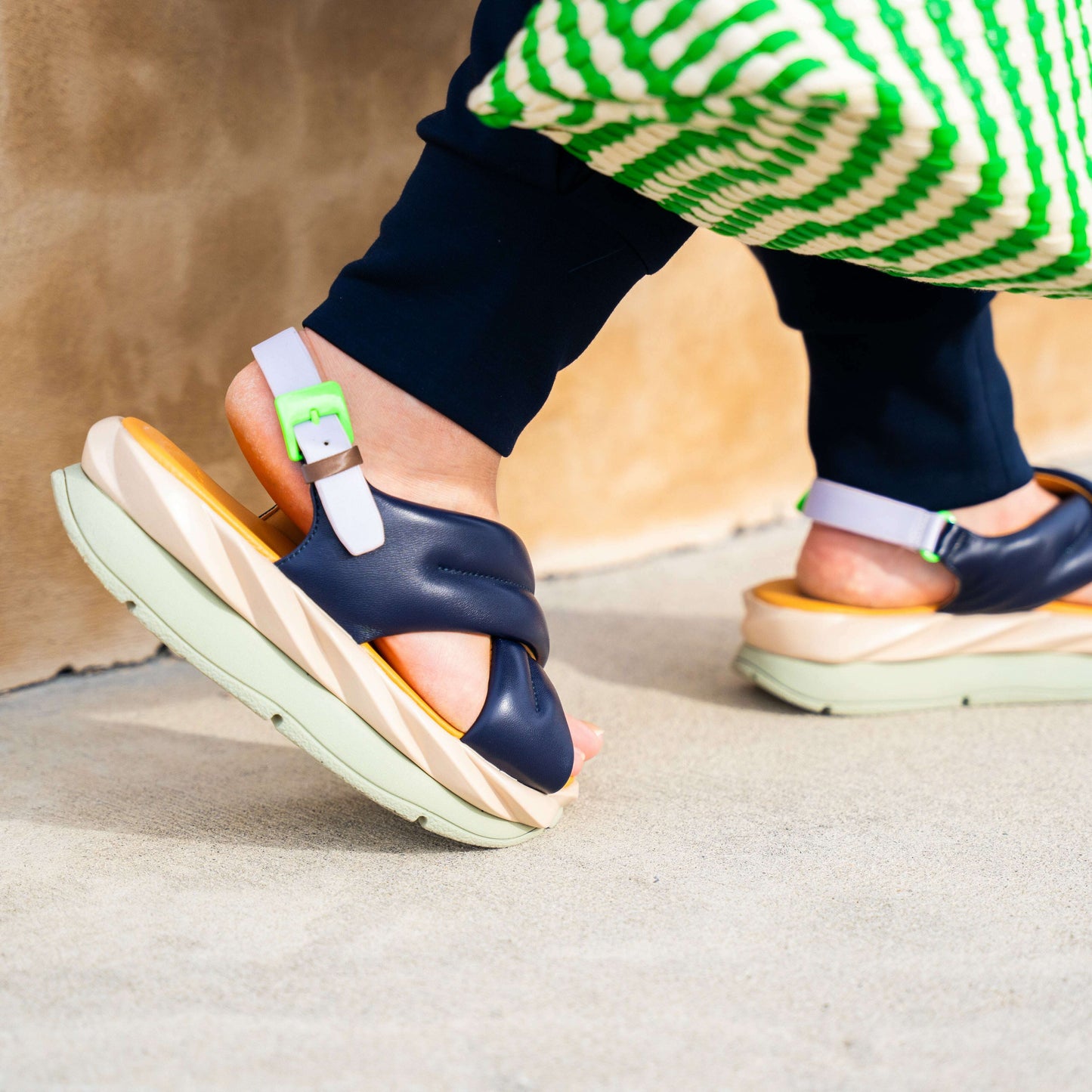 4ccccees---mellow-moa---fushia-midnightsandals4cccceesplum-bottom-33605097