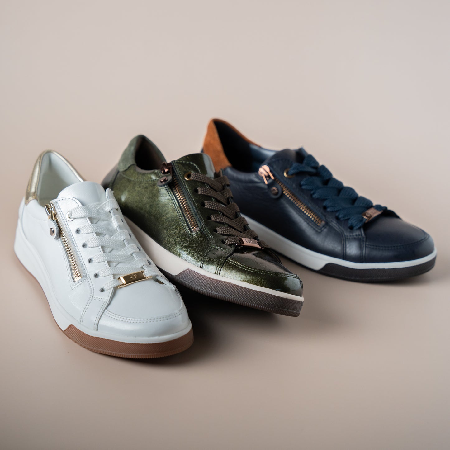 Ara - Rei Low in Navy with Brown Trim