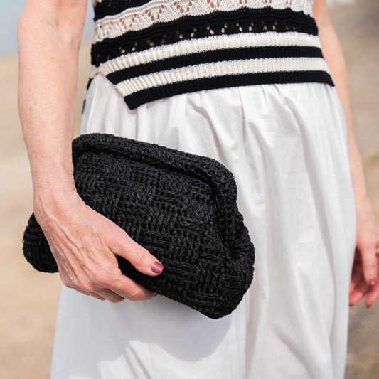 URBAN EXPRESSIONS - Annie Woven Clutch