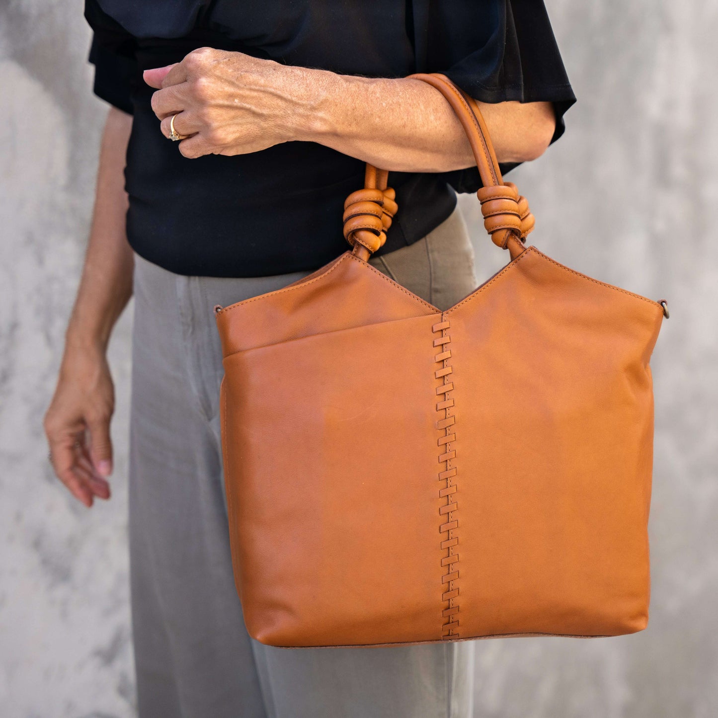 milo-janine-in-caramelhandbagsmiloplum-bottom-34471602
