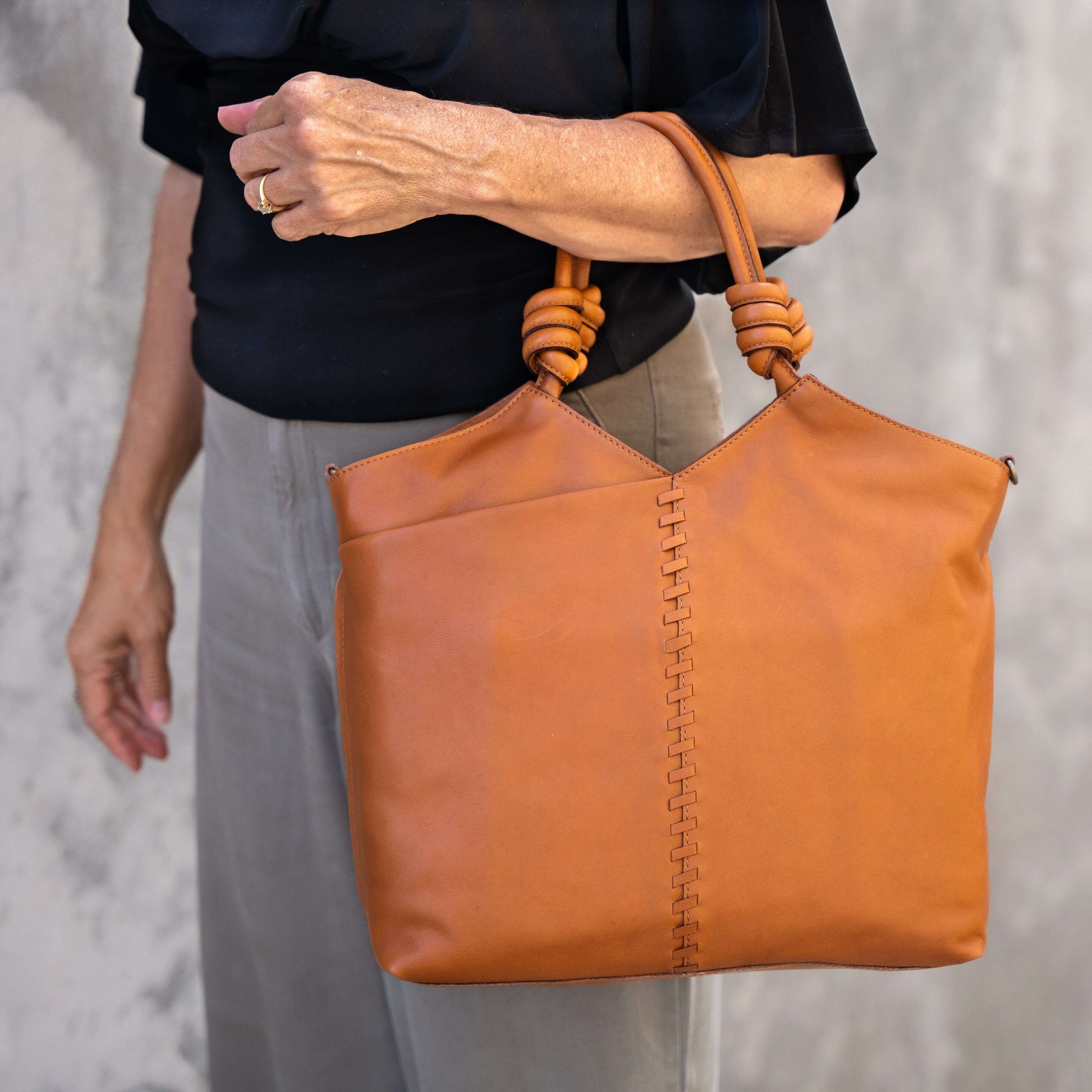 milo-janine-in-caramelhandbagsmiloplum-bottom-34471602