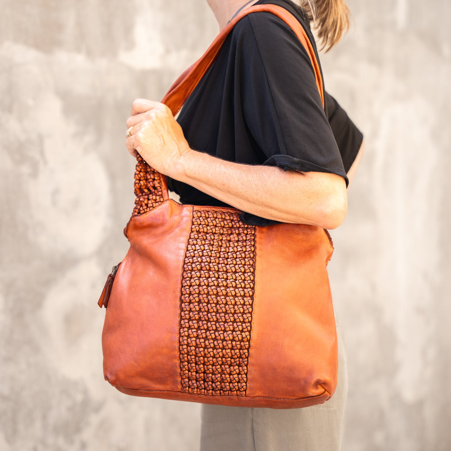 Milo - 61 Adela