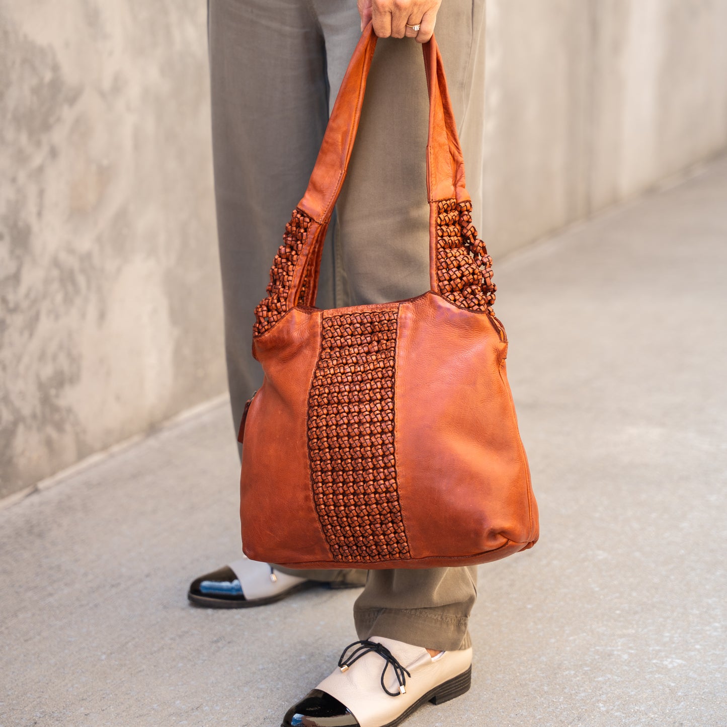 Milo - 61 Adela