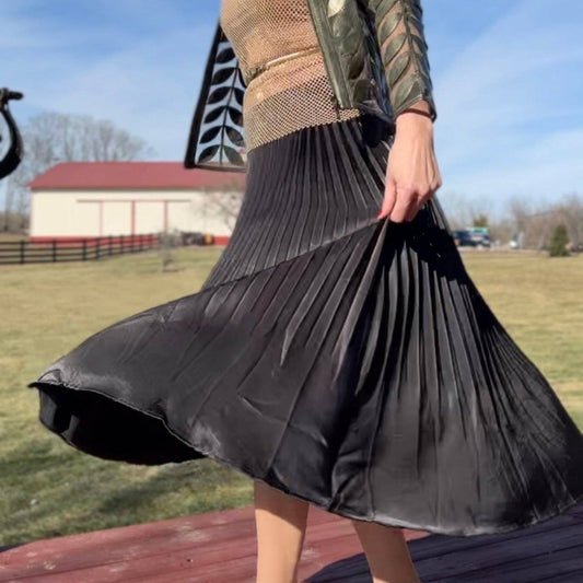 [Ellyndale - Pleating Crushed Sateen Skirt (Black): Black / O/S], [Skirts], [Ellyndale], [Plum Bottom].