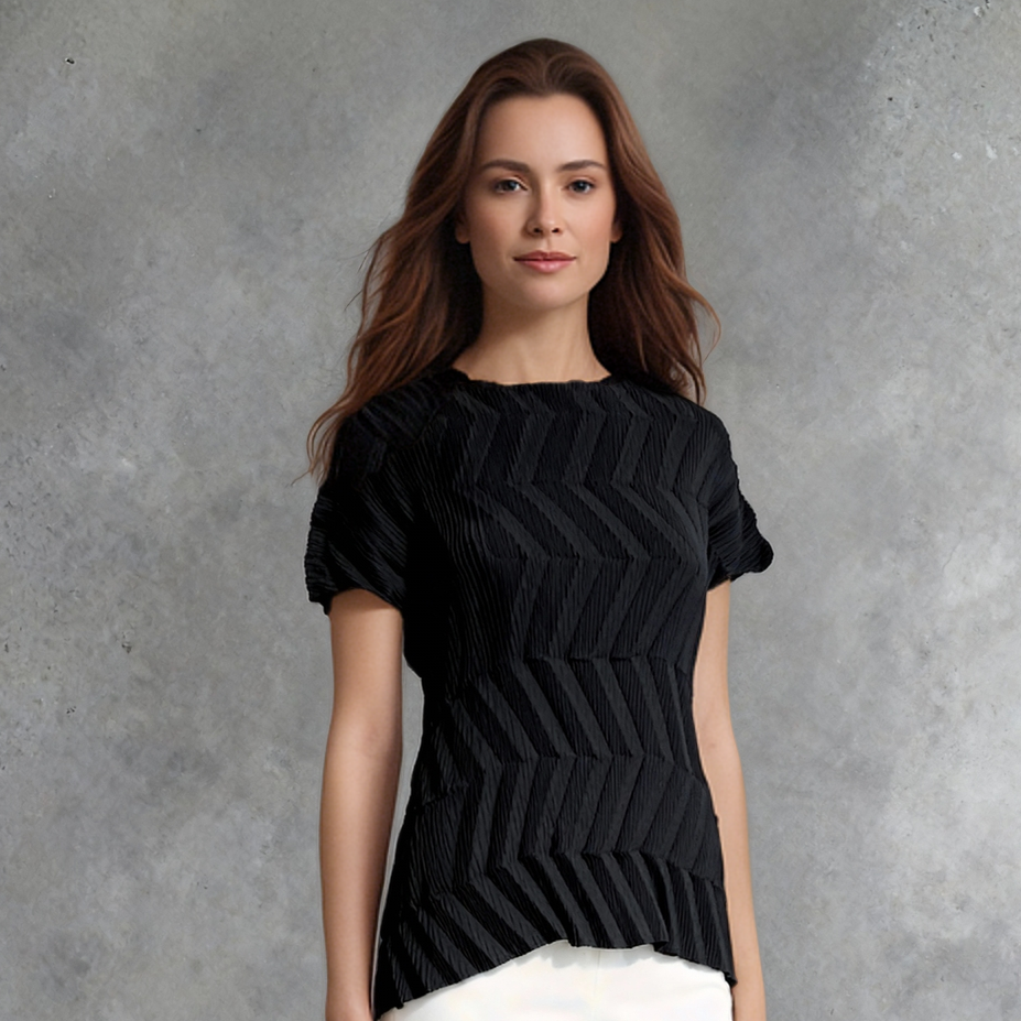 [Ellyndale - Pleating Short Sleeves Top- Chevron Ripple (Black): Black / O/S], [Tops], [Ellyndale], [Plum Bottom].