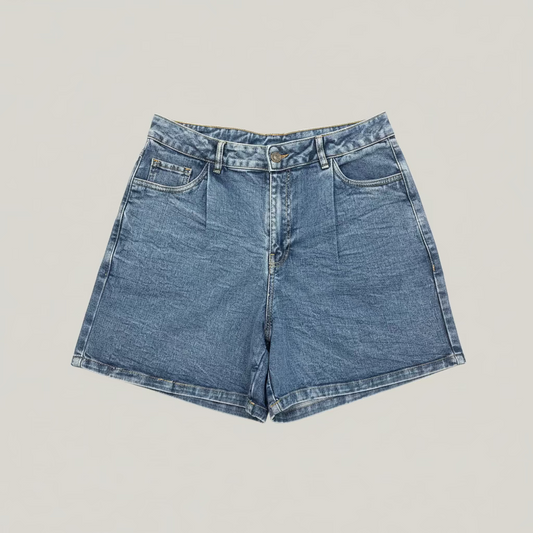 COMPANIA FANTASTICA  Denim Short with Wave Detail