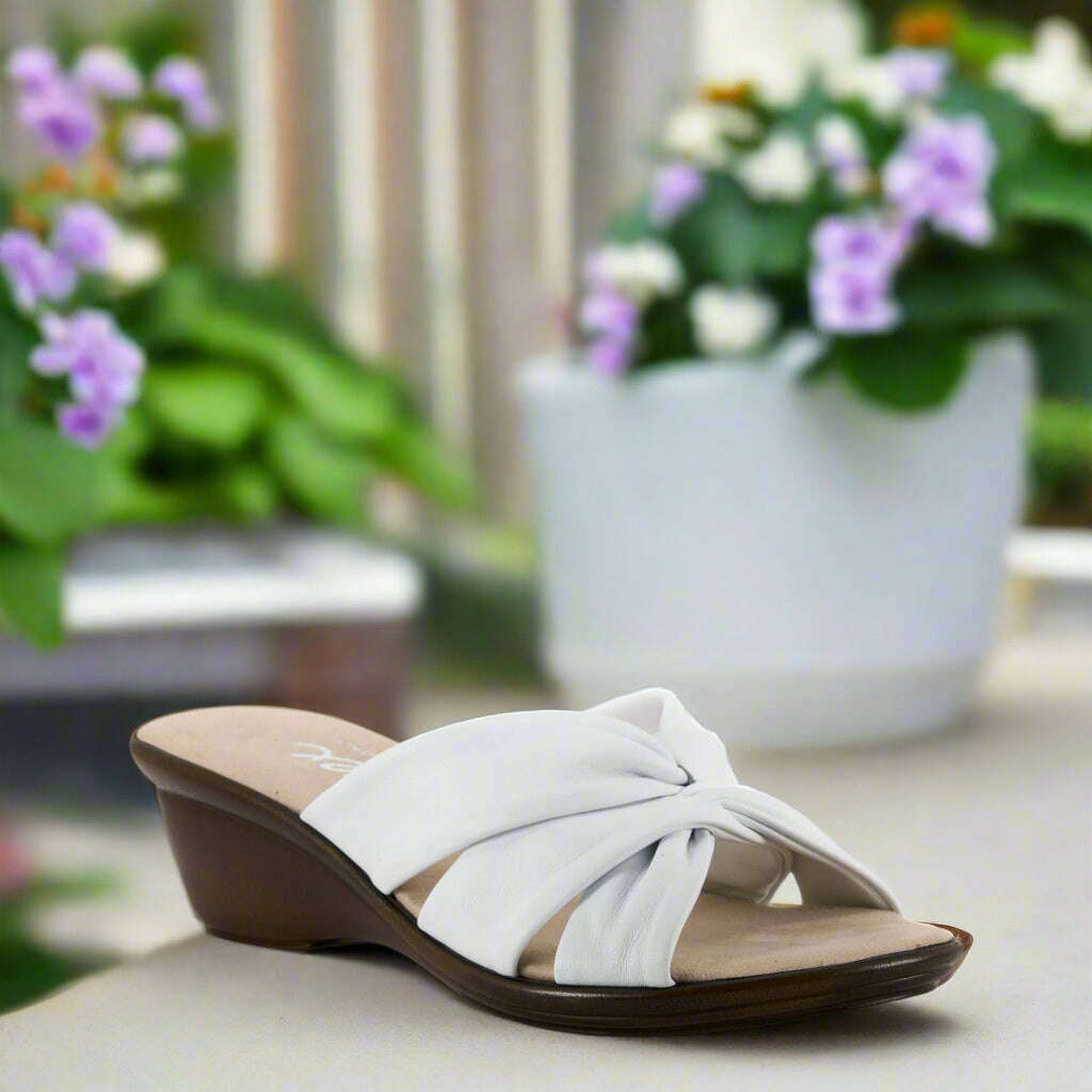 onex---lilly---whitesandalsonexshop_name-34037408