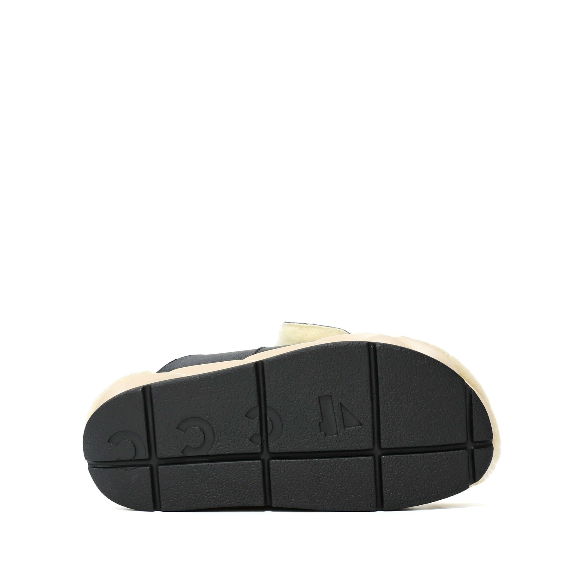 4ccccees-mellow-laze-in-oreoshearlingsandals4cccceesplum-bottom-34270093