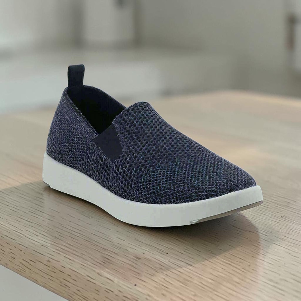 WOOLOOMOOLOO Suffolk Slip on Sneaker, Sneakers, WOOLLOOMOOLOO, Plum Bottom