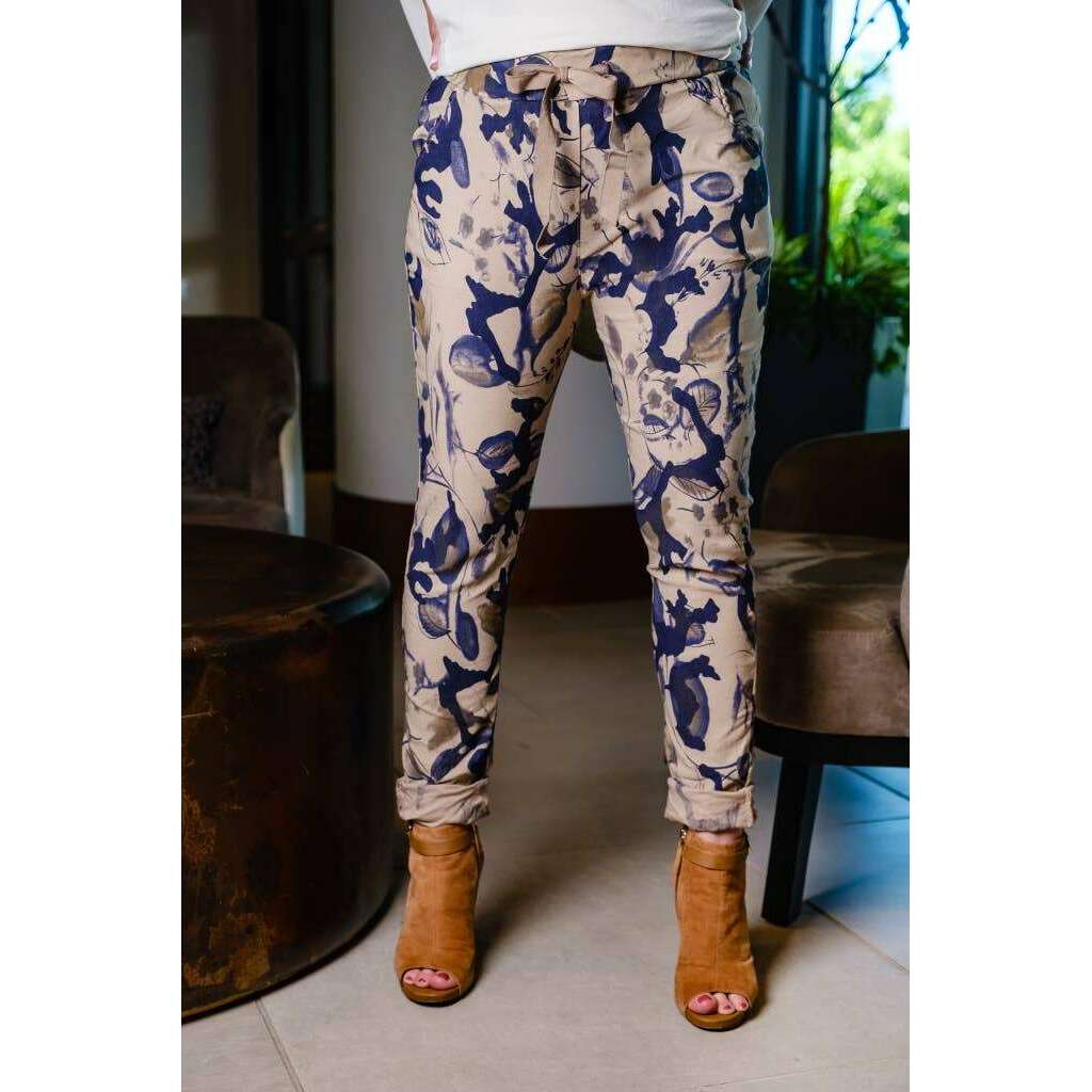 tina-stephens-italytees-by-tina---mya-abstract-leaf-pant-pl175l-250-beigepantstina-stephens-italytees-by-tinaplum-bottom-35913977