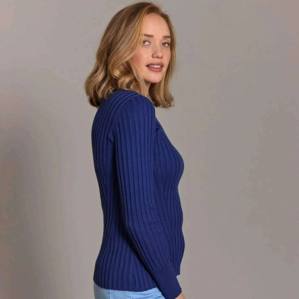 ALASHAN Blair Rib Crew Neck