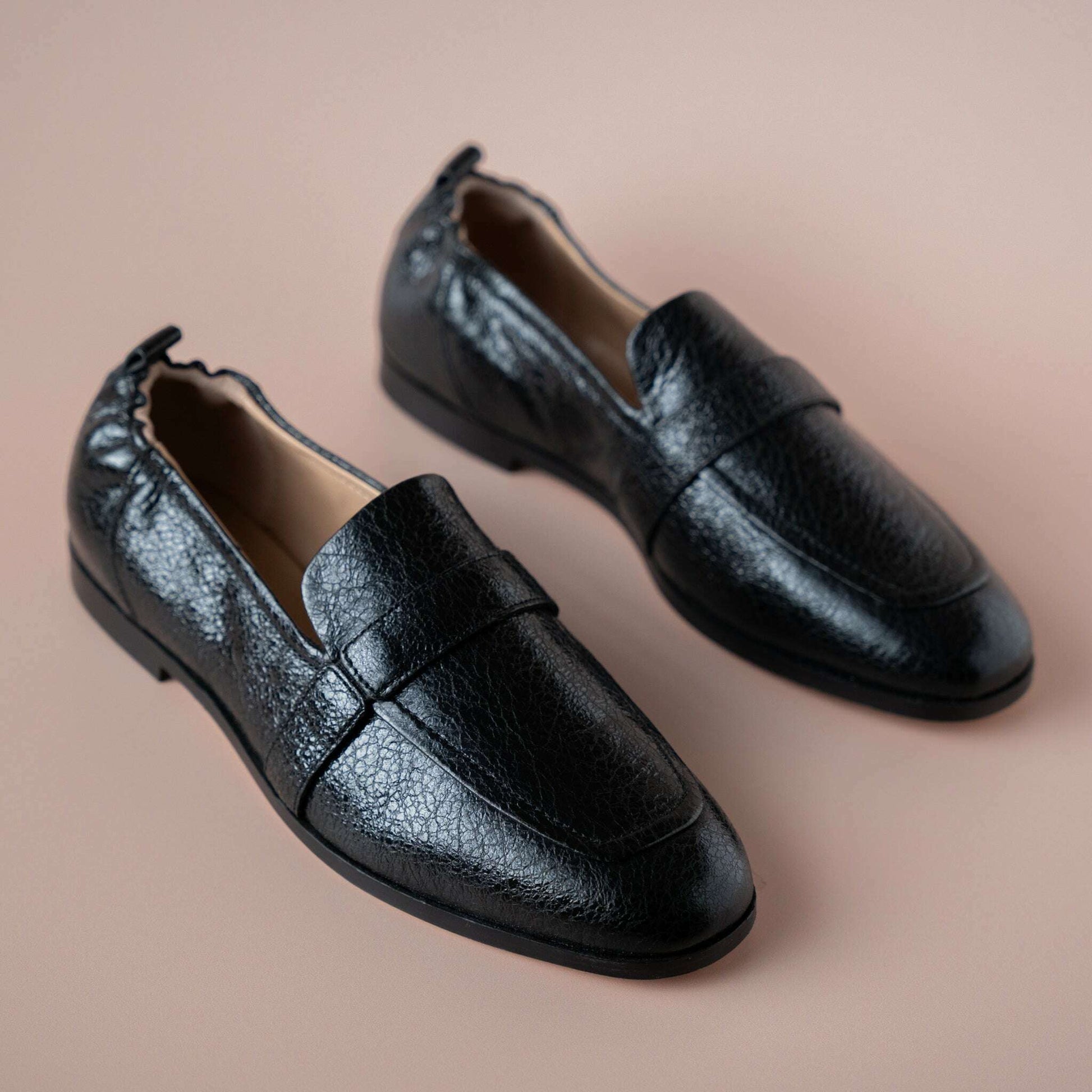 Andre Assous - Cedar - White Gold & Black Crackle, Loafers, Andre Assous, Plum Bottom