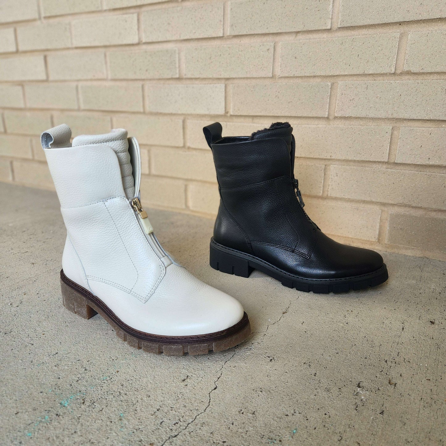 ARA- Deon 23130 Black Snake and Cream