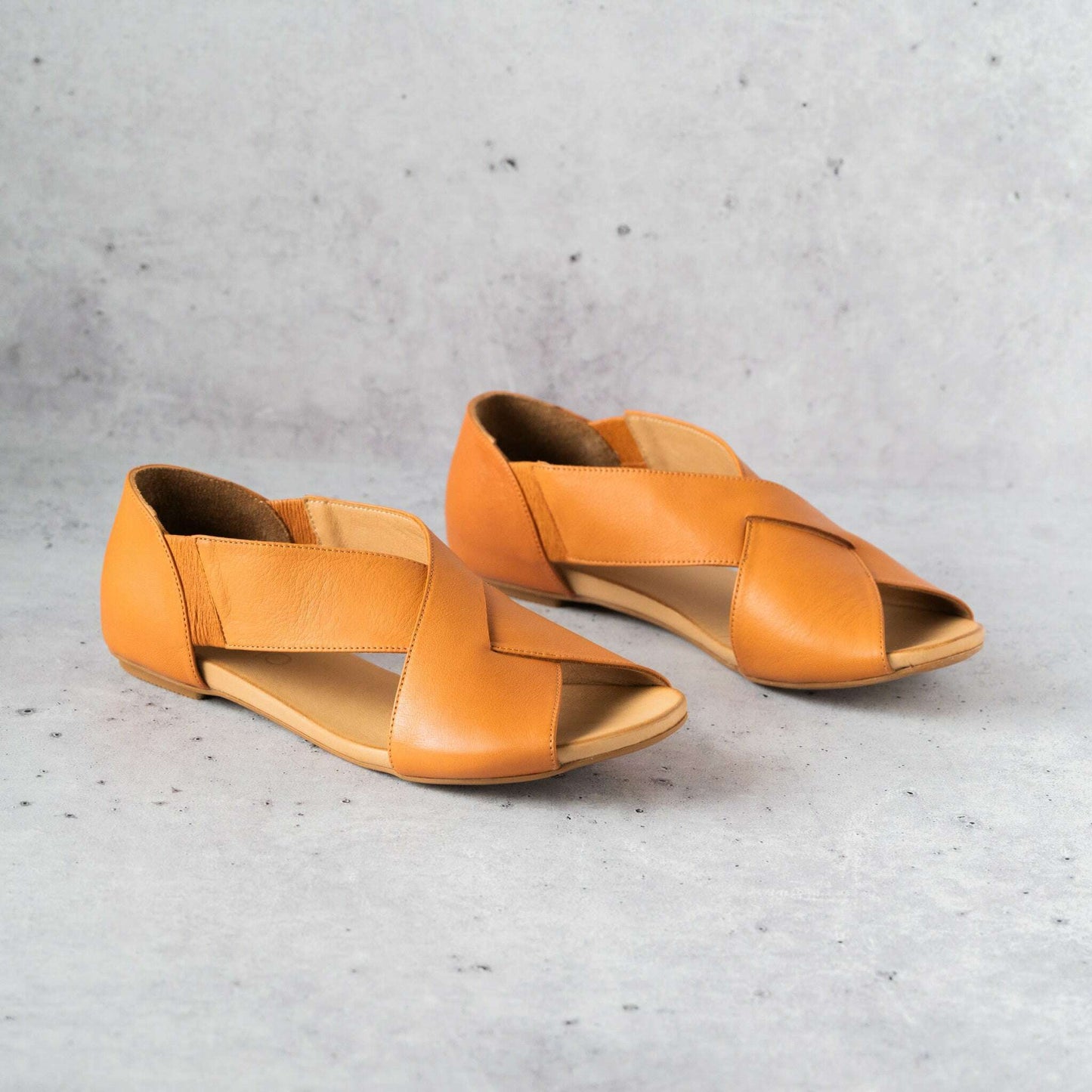 Bueno - Kori - Red or Tan, Sandals, Bueno, Plum Bottom