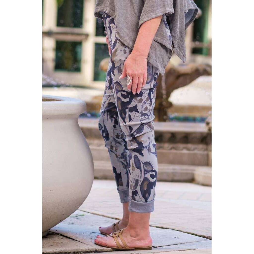 tina-stephens-italytees-by-tina---mya-abstract-leaf-pant-pl175l-250-beigepantstina-stephens-italytees-by-tinaplum-bottom-35913984