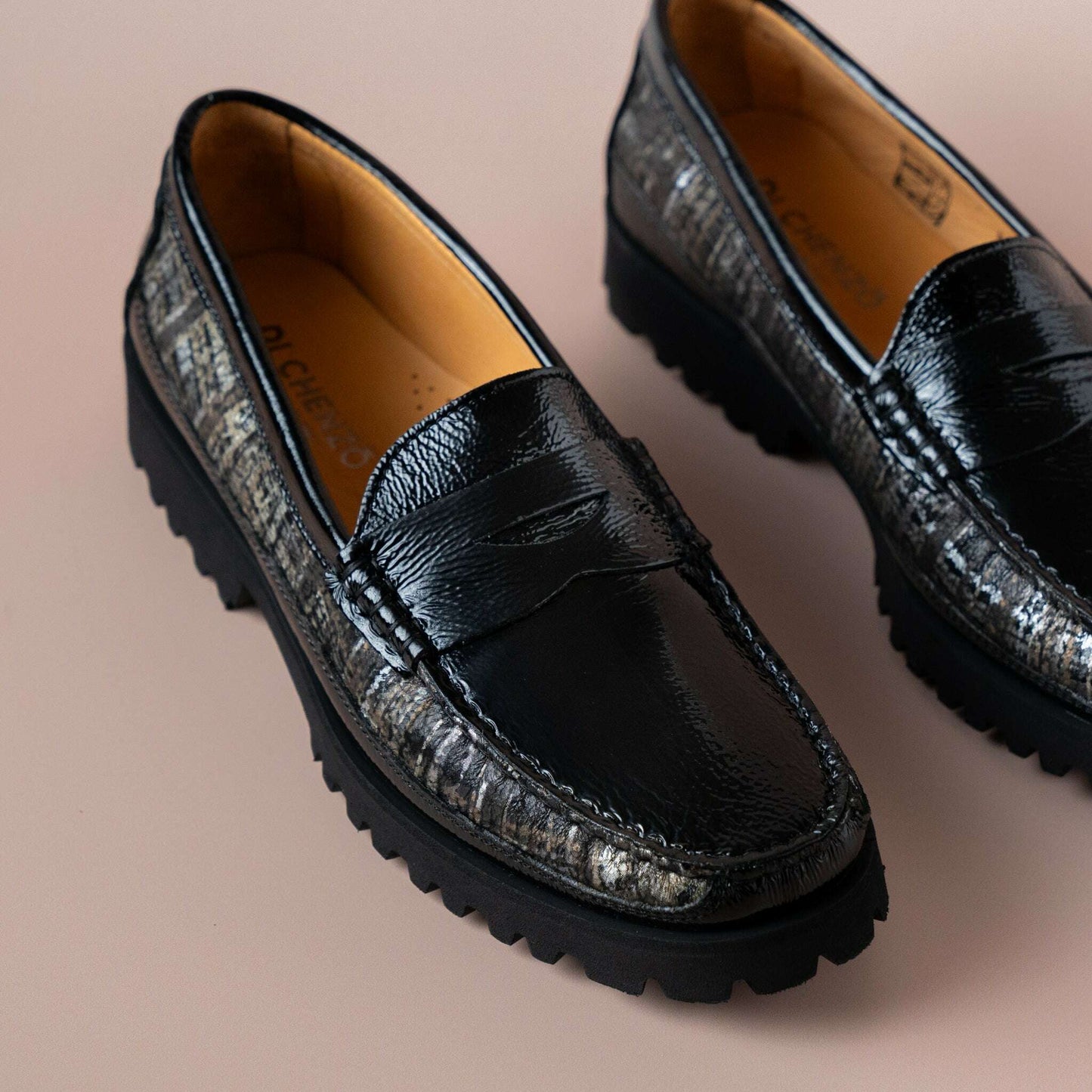 Di Chenzo - 8451 Black Patent Loafer with Black Combo Print, Loafers, DICHENZO, Plum Bottom