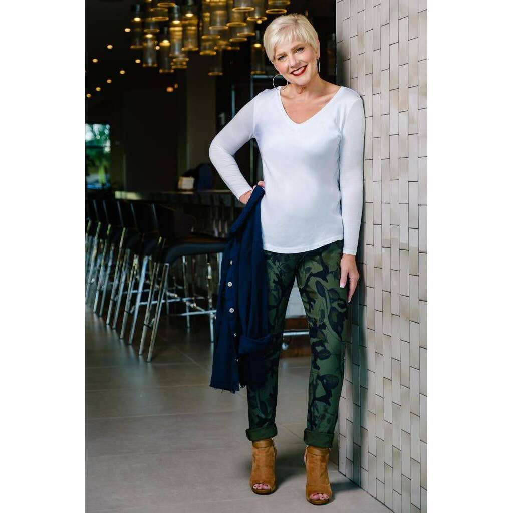 tina-stephens-italytees-by-tina---mya-abstract-leaf-pant-pl175l-250-beigepantstina-stephens-italytees-by-tinaplum-bottom-35913978