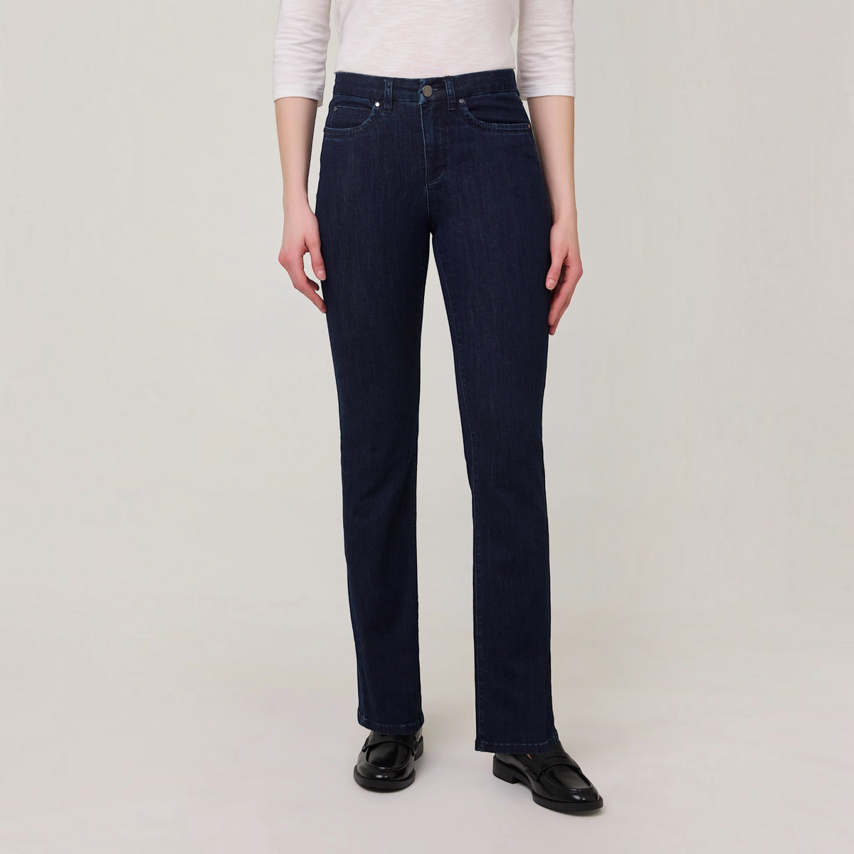 Plum Bottom FDJ Olivia straight leg jeans in dark wash denim worn with a white top and black loafers