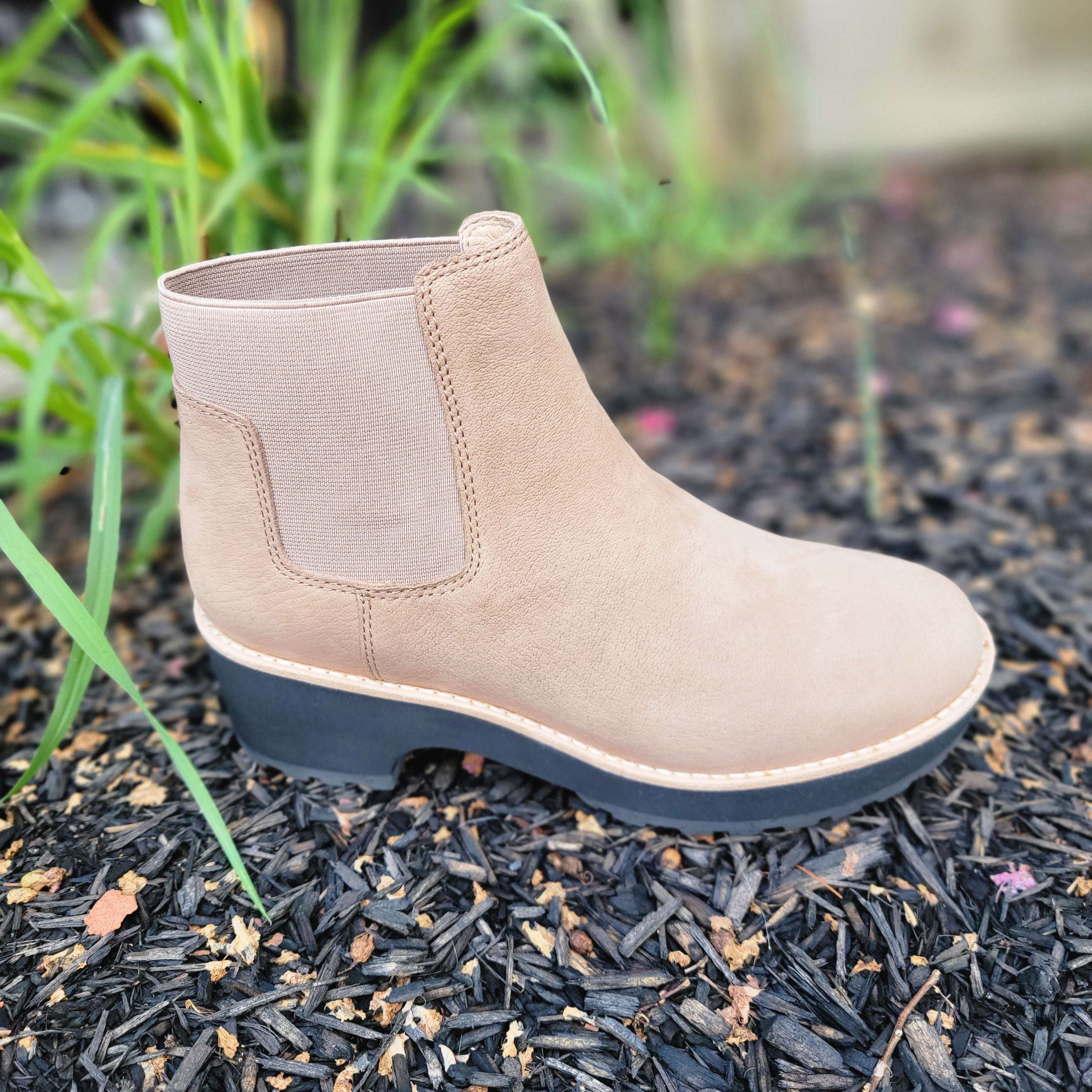 Eileen fisher shop nubuck booties