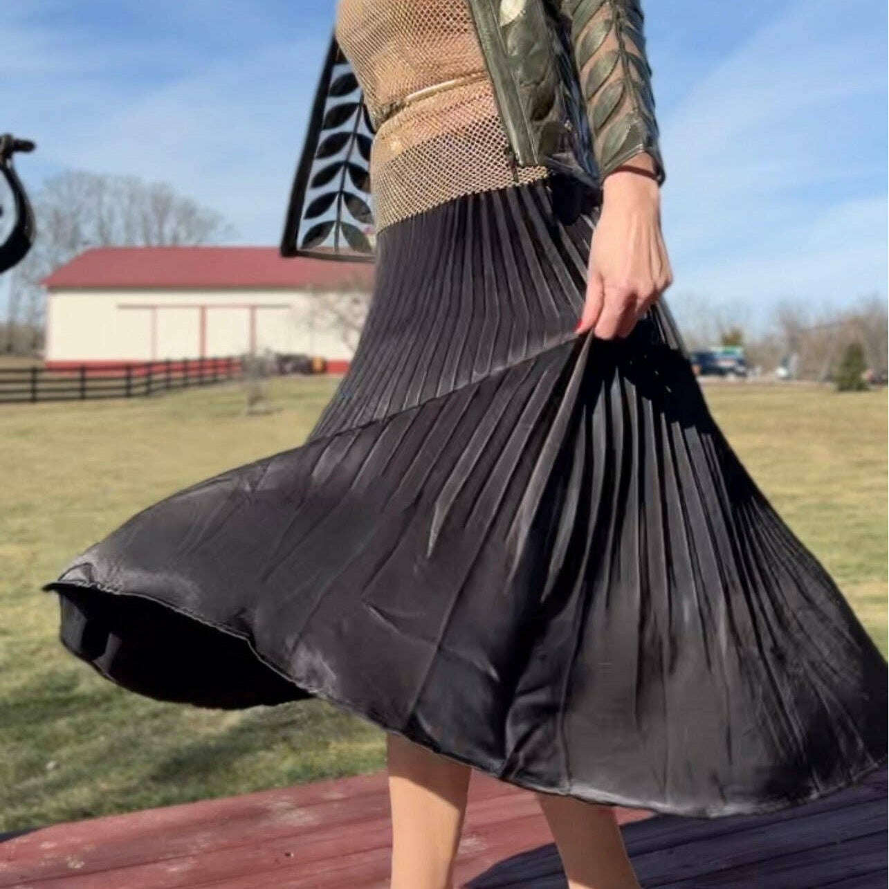 [Ellyndale - Pleating Crushed Sateen Skirt (Black): Black / O/S], [Skirts], [Ellyndale], [Plum Bottom].