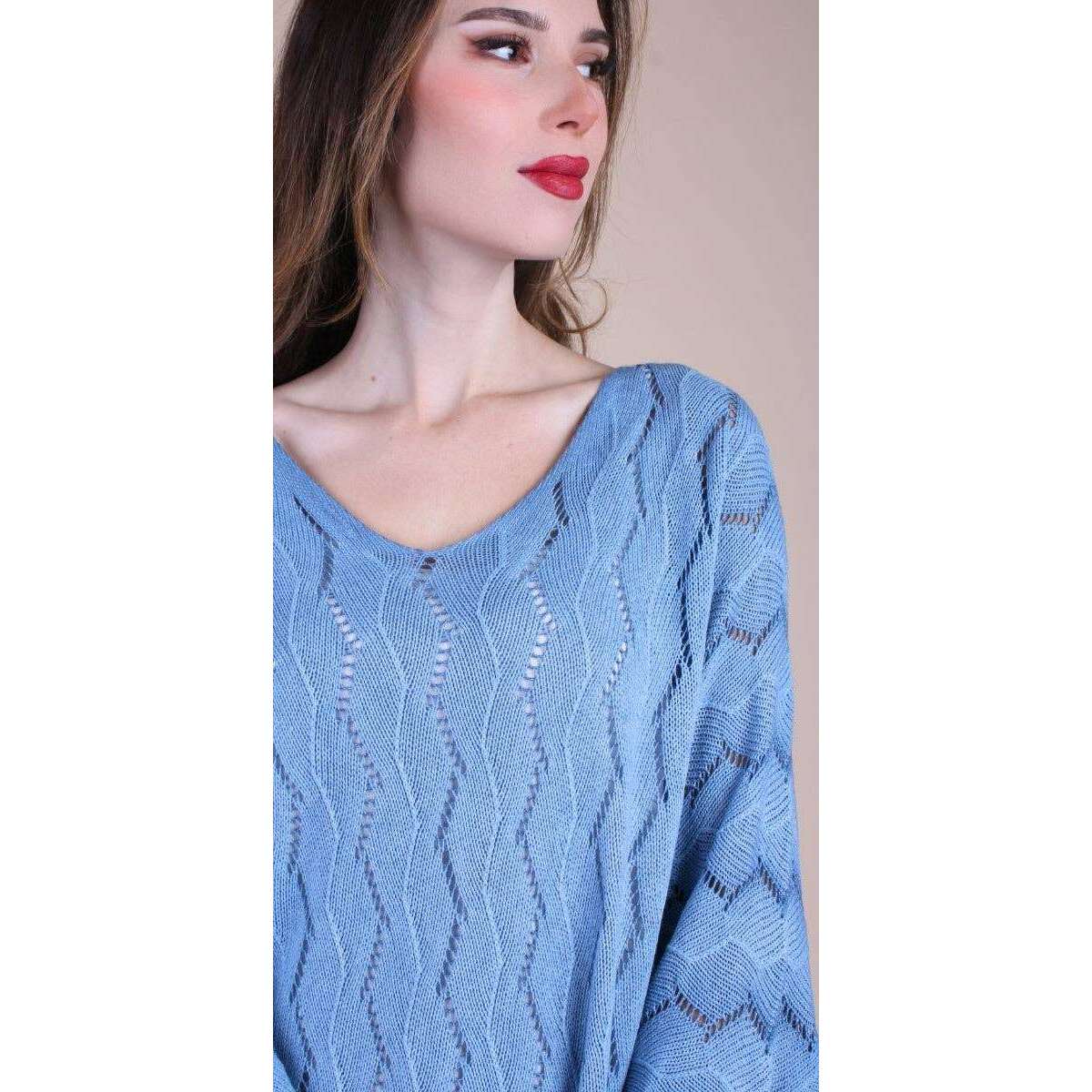 gigi-moda---pienza-knit-top-whiteclothinggigi-modaplum-bottom-35925287