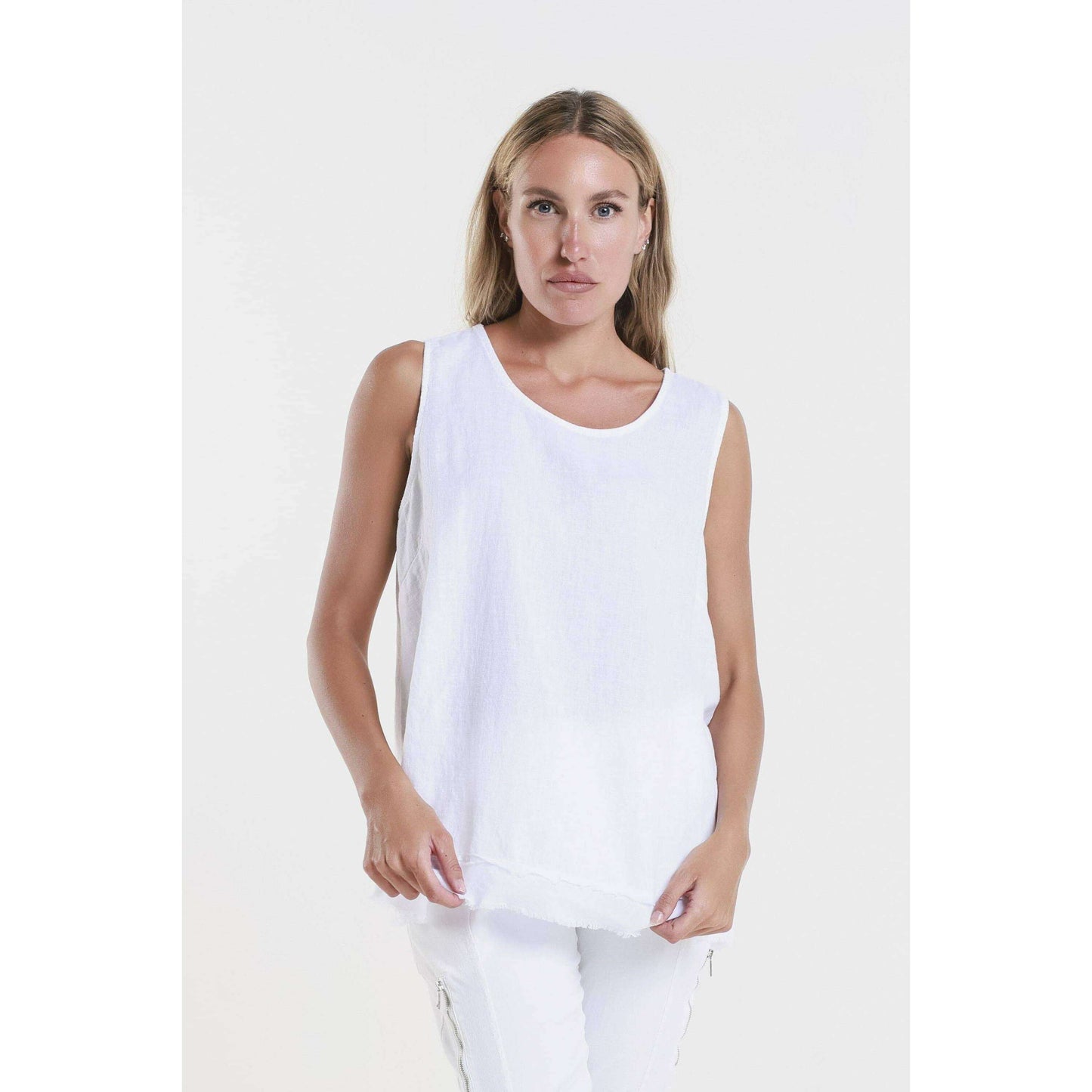 tina-stephens-italytees-by-tina---lotti-ruffle-edge-tank-bt130-250-beige-one-sizeclothingtina-stephens-italytees-by-tinaplum-bottom-35915089