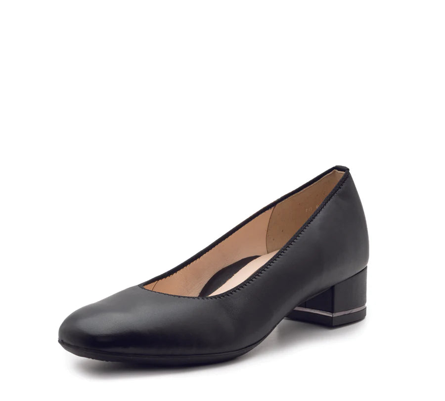 ARA  Gabrielle in Black Nappa