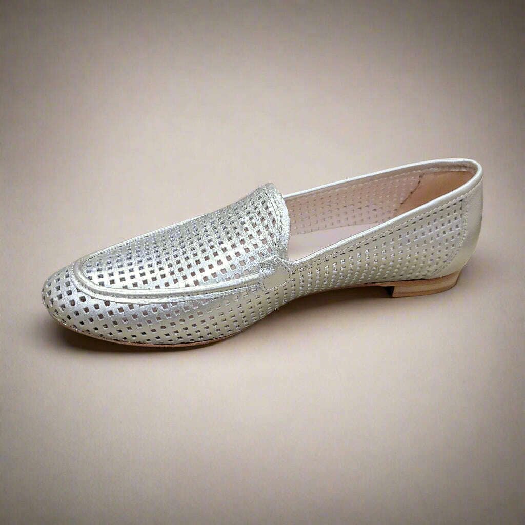 LA LISA -  Platino Perforated Loafer, Loafers, lalisa, Plum Bottom